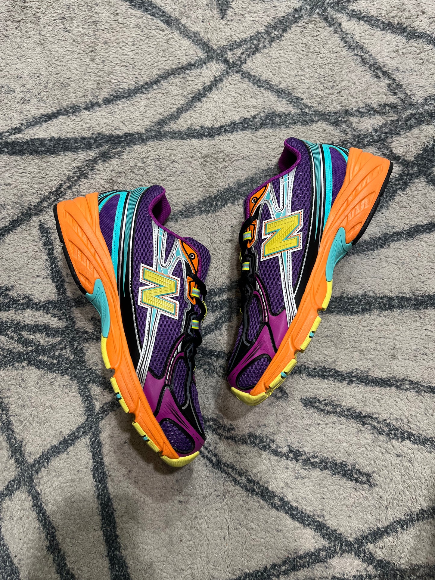 New Balance 740 Grape Orange