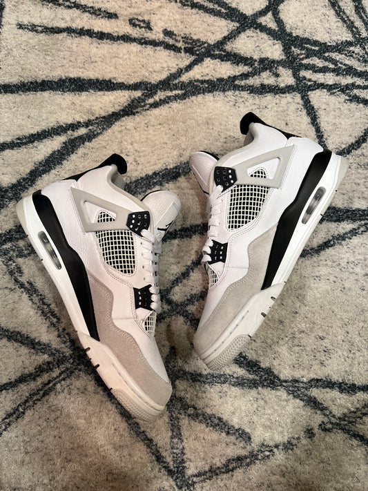 Air Jordan 4 Military Black