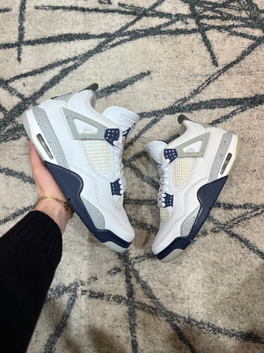 Air Jordan 4 Midnight Navy