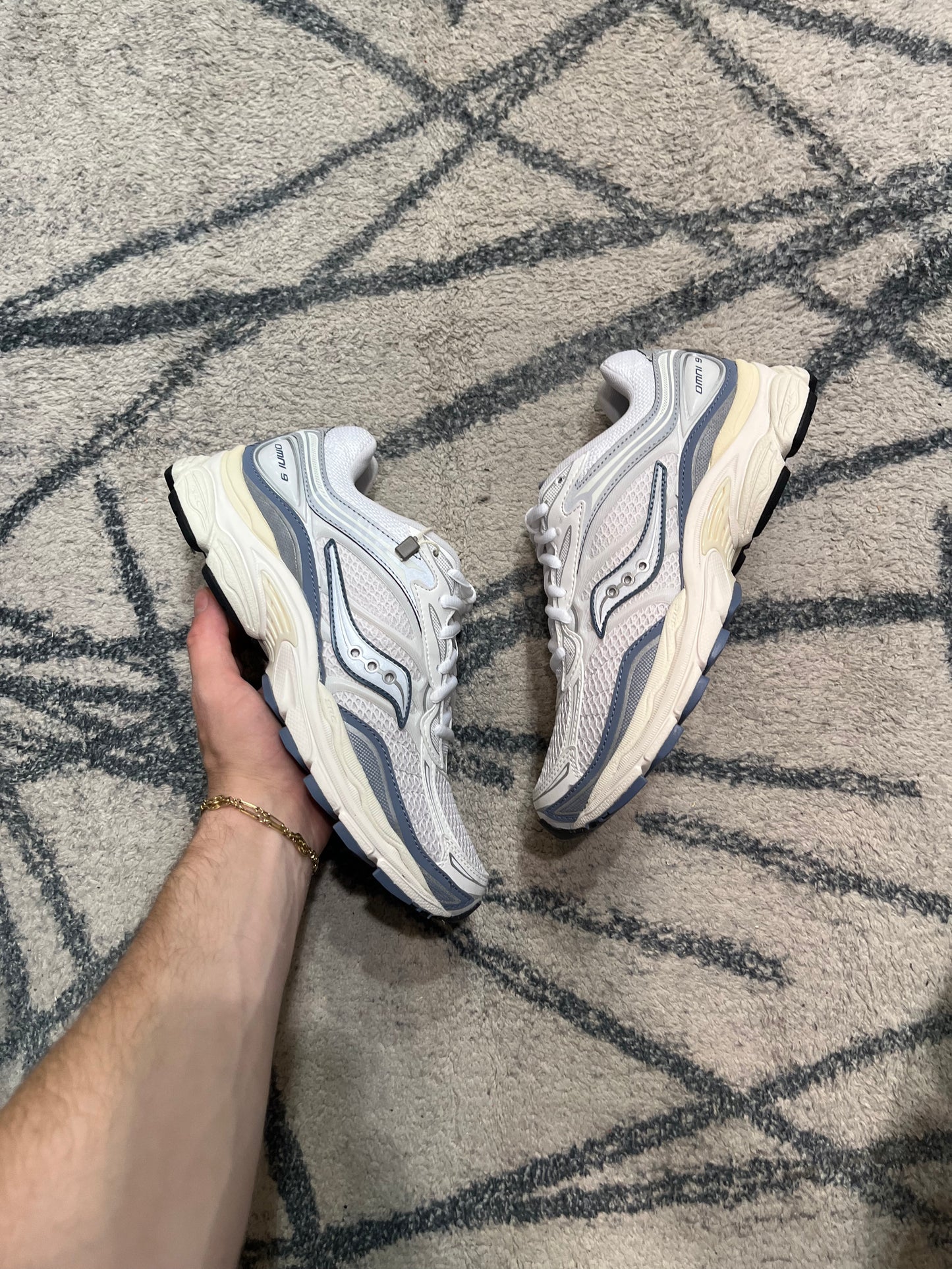 Saucony Omni 9 Ivory Blue