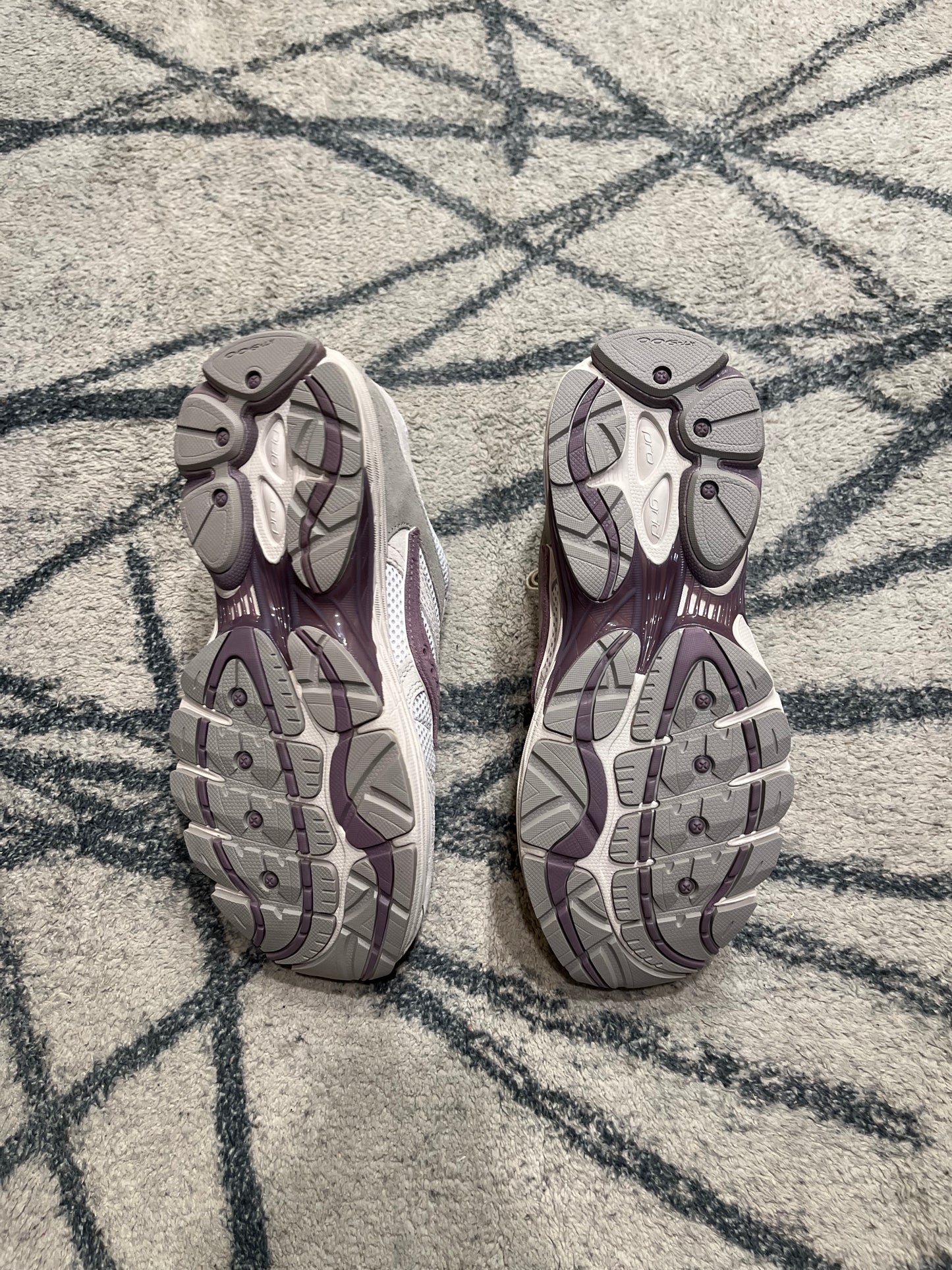 Saucony Omni 9 Lilac
