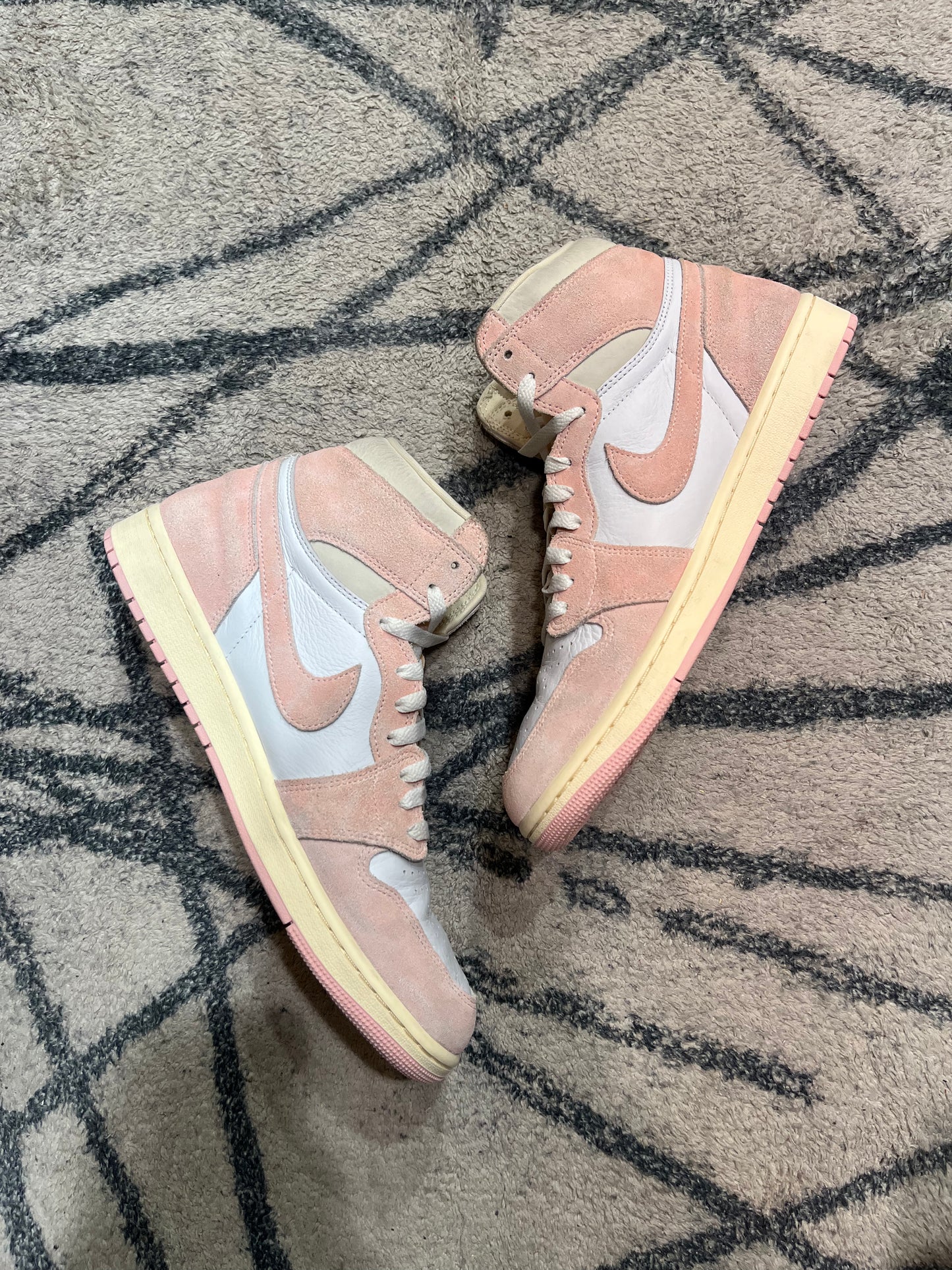 Air Jordan 1 High Washed Pink
