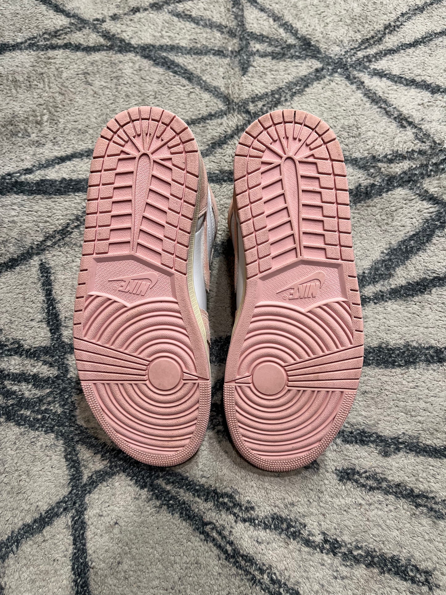 Air Jordan 1 High Washed Pink