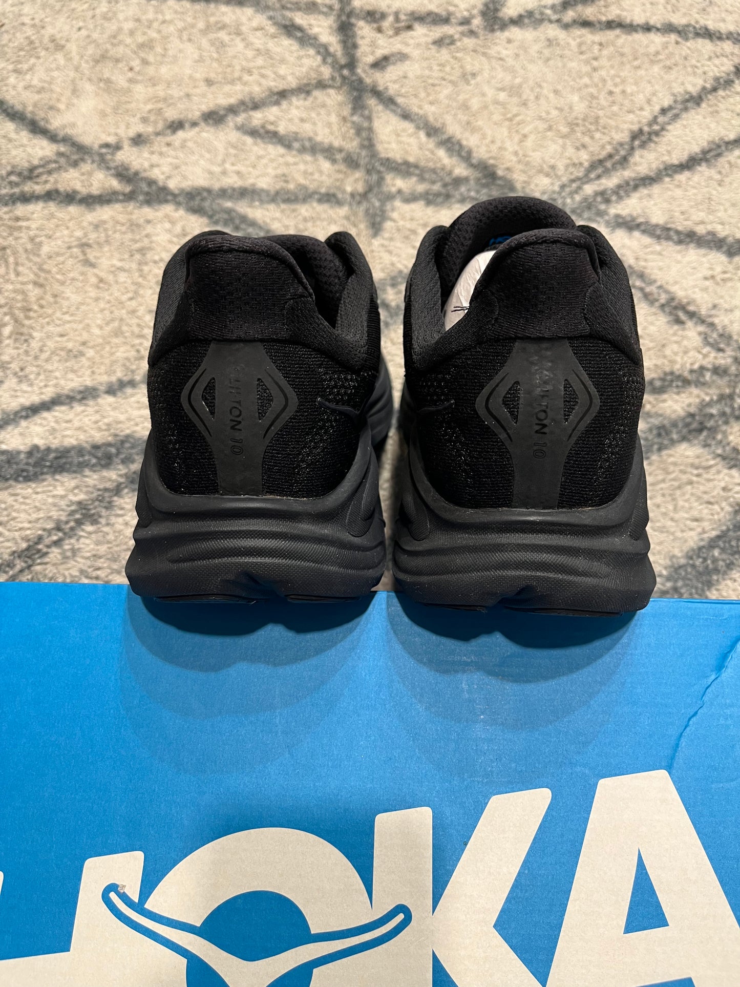 Hoka Clifton 10 Black