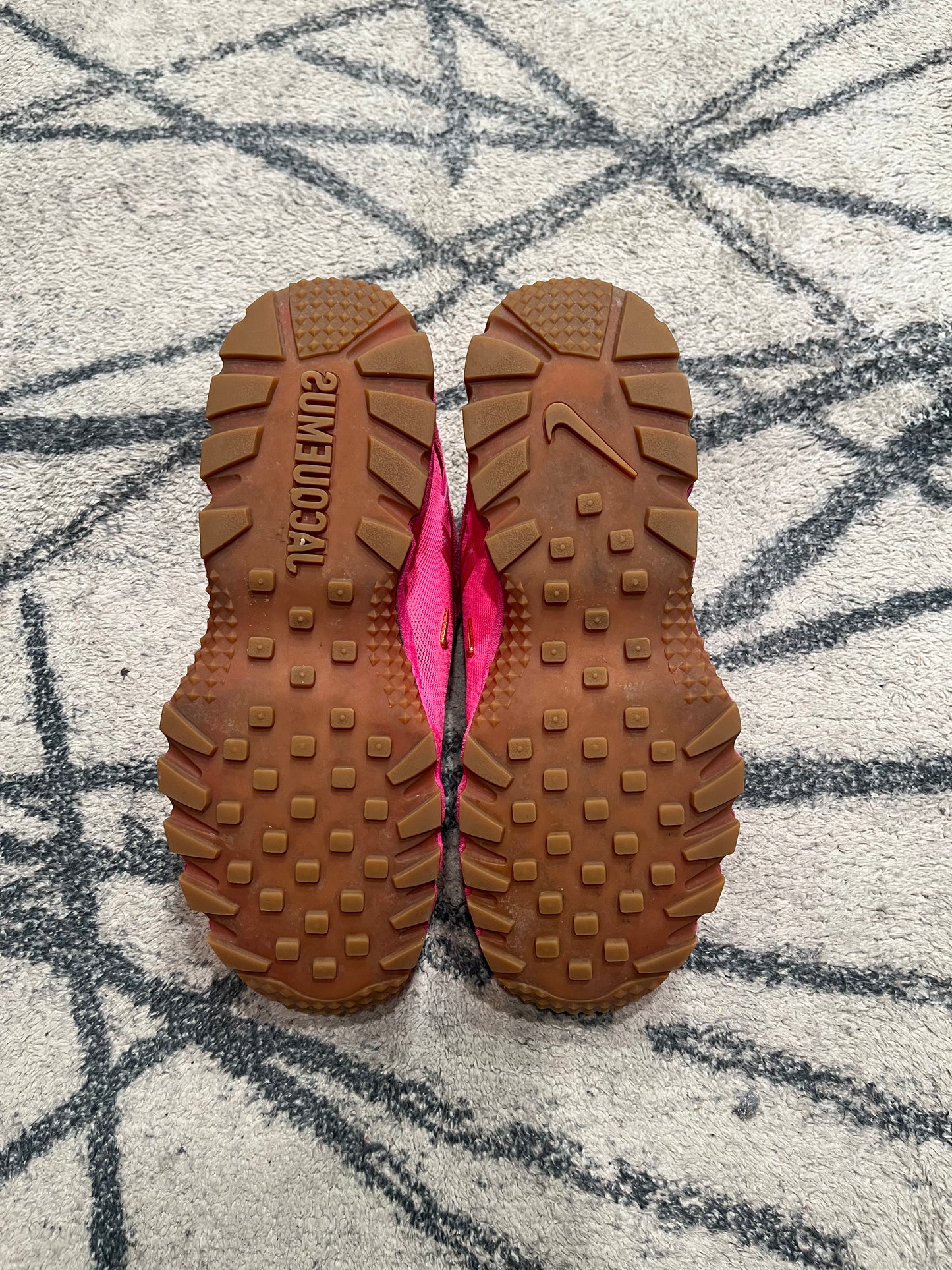 Nike Humara Jacquemus Pink