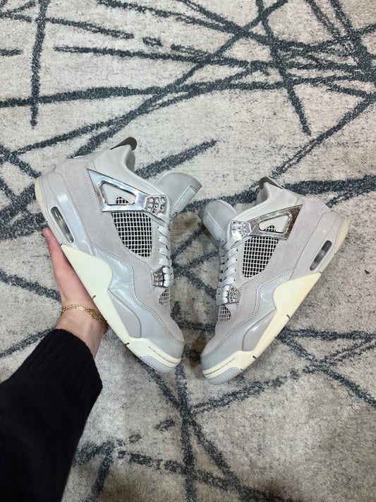 Air Jordan 4 Frozen Moment