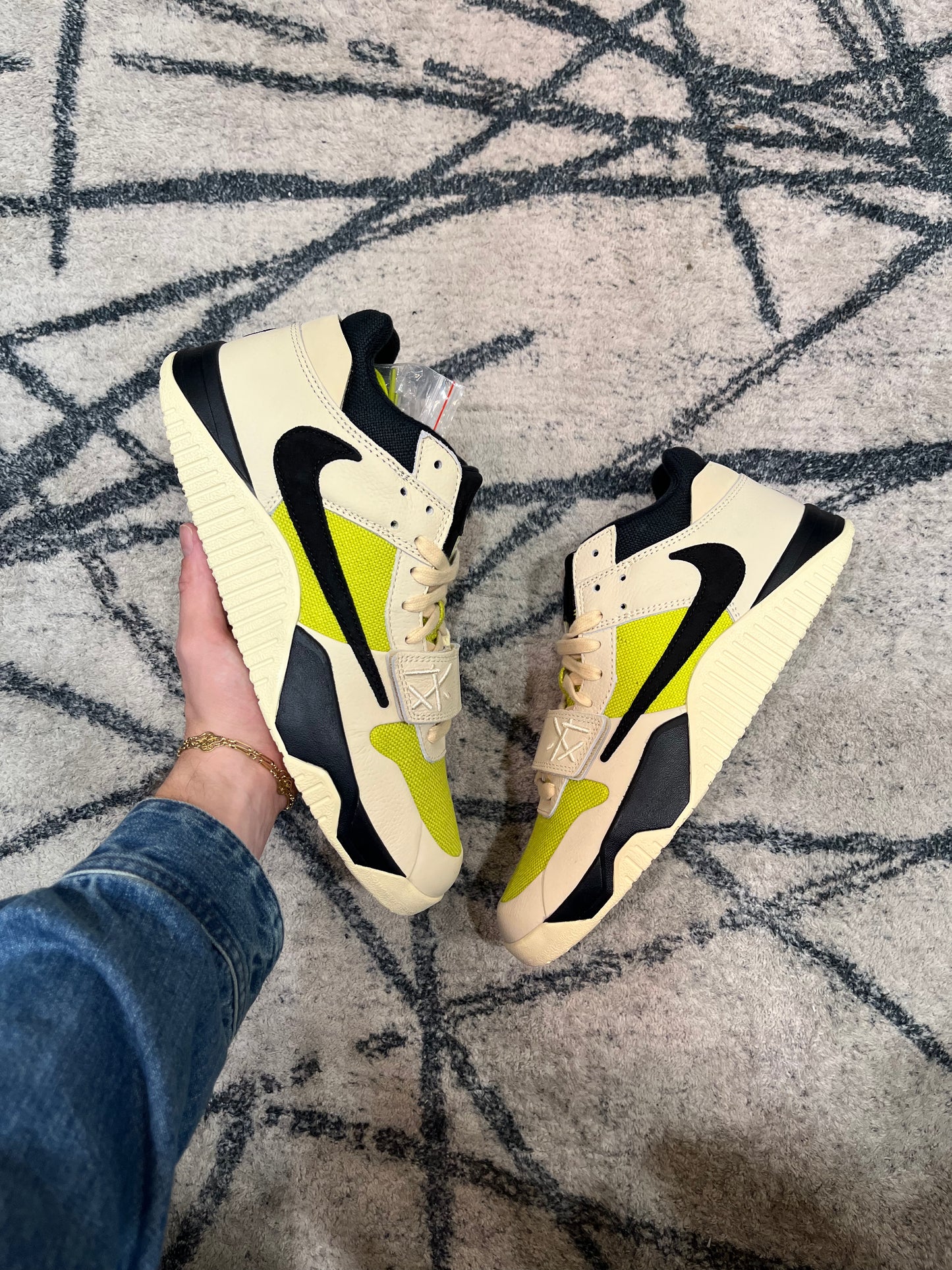 Travis Jumpman Jack Bright Cactus