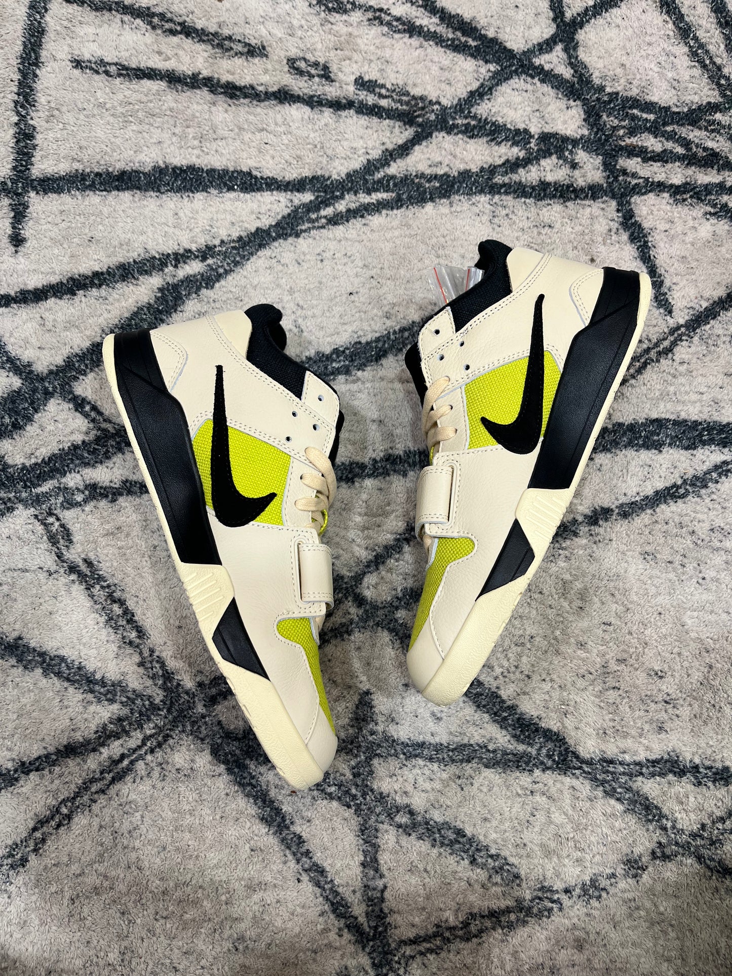 Travis Jumpman Jack Bright Cactus