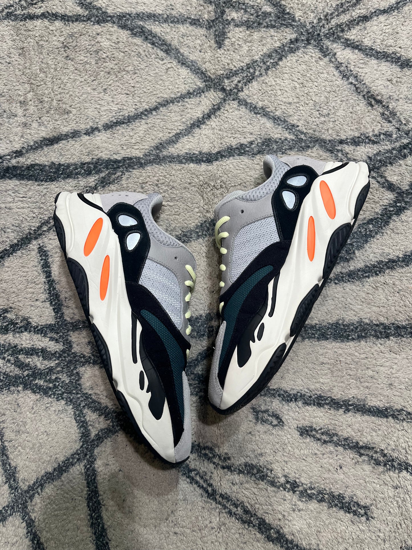 Yeezy 700 Wave Runner