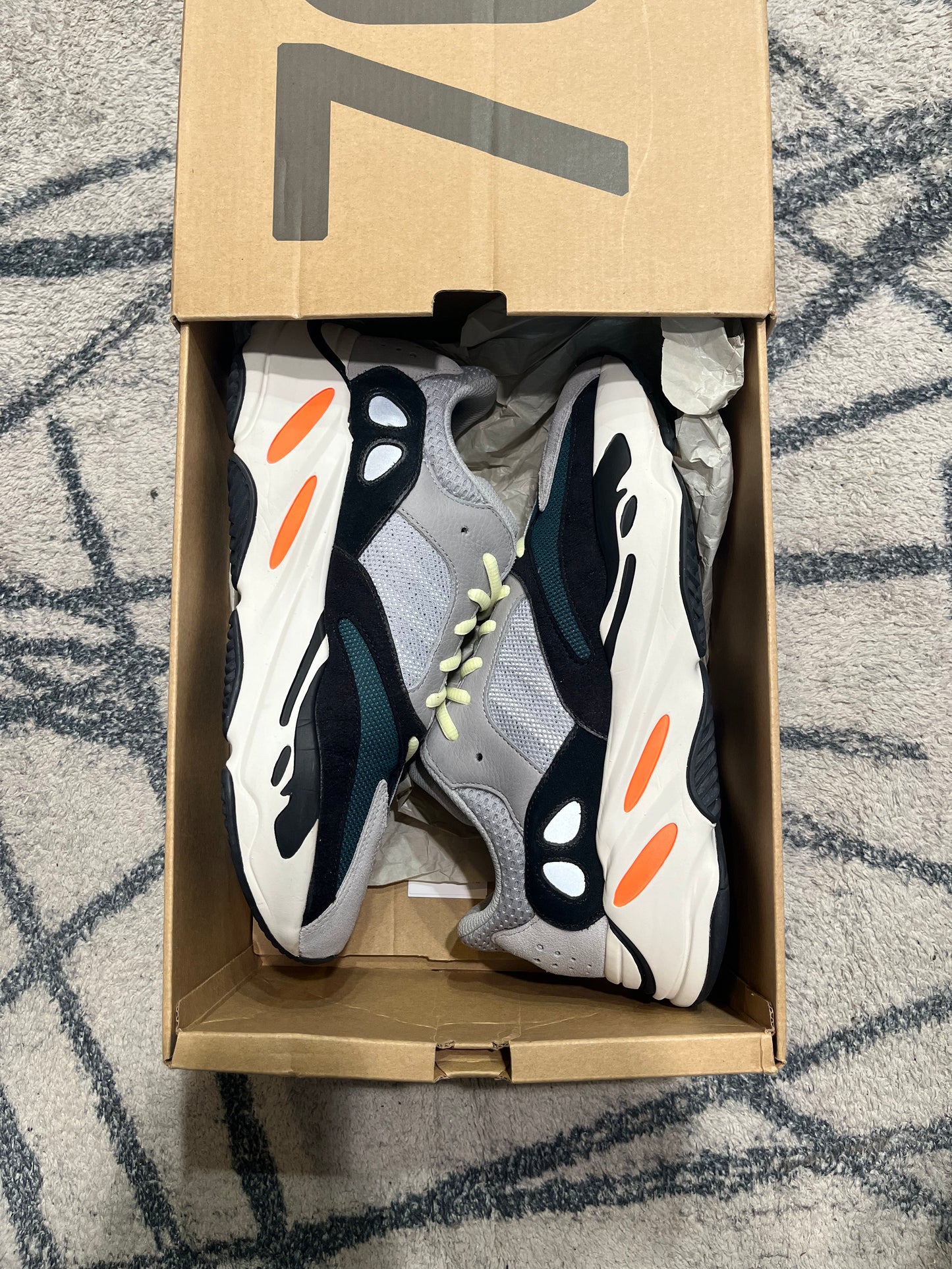 Yeezy 700 Wave Runner