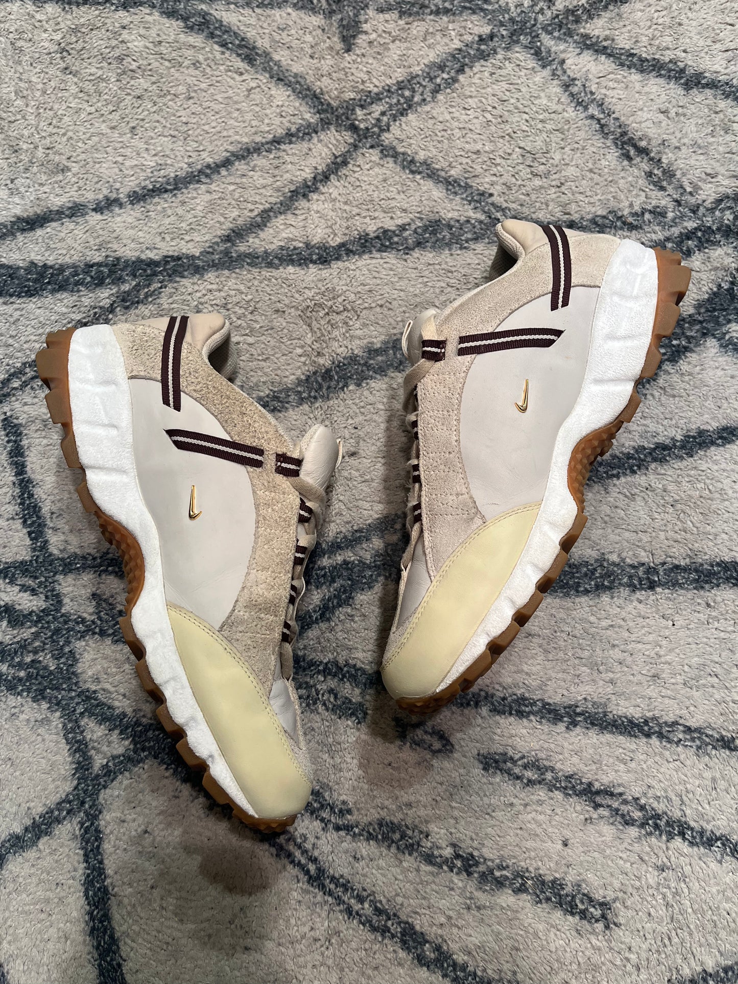 Nike Humara Jacquemus Light Bone