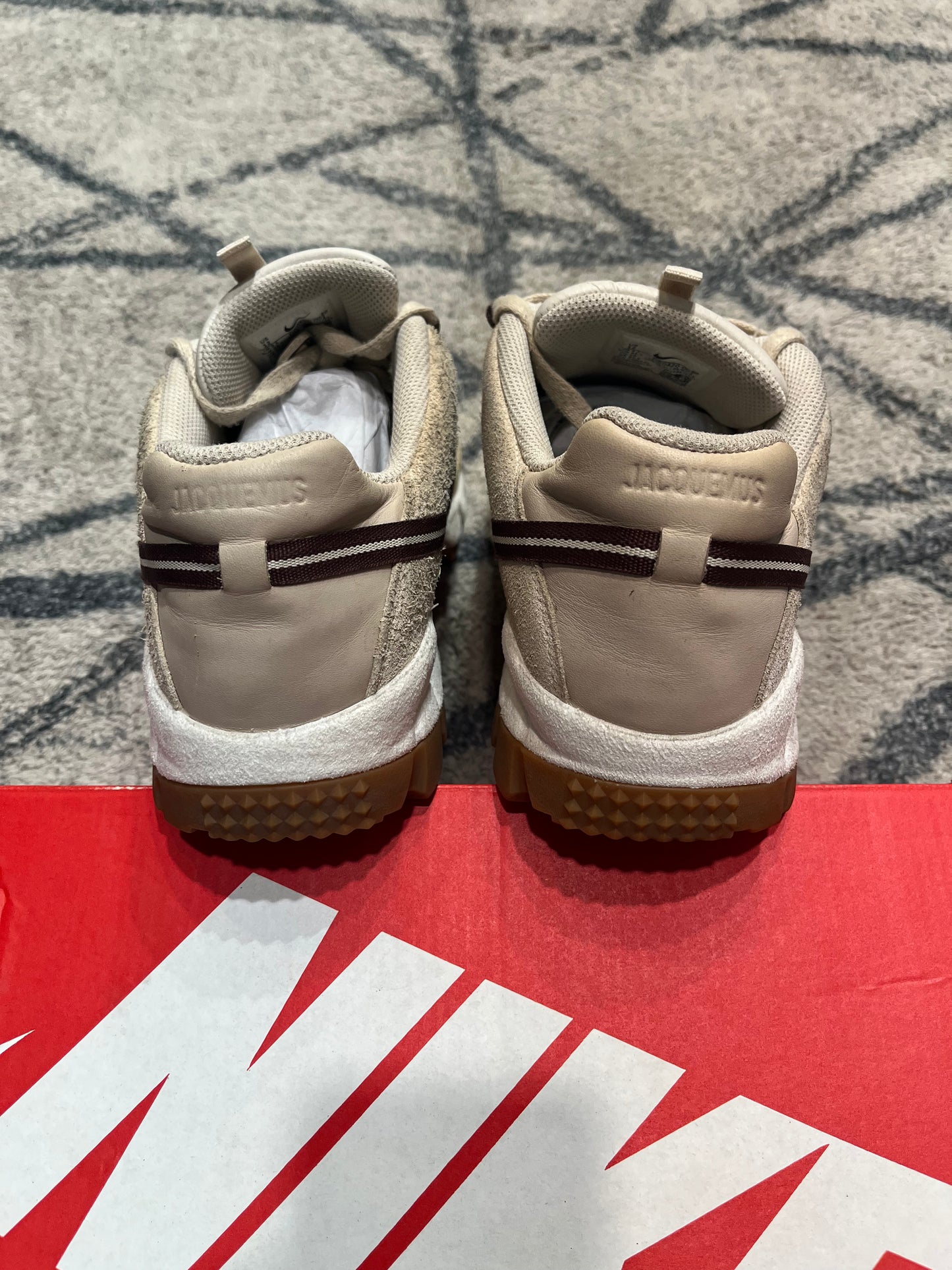 Nike Humara Jacquemus Light Bone