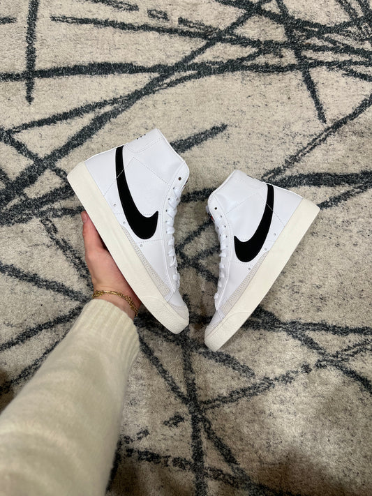 Nike Blazer Mid Vintage White