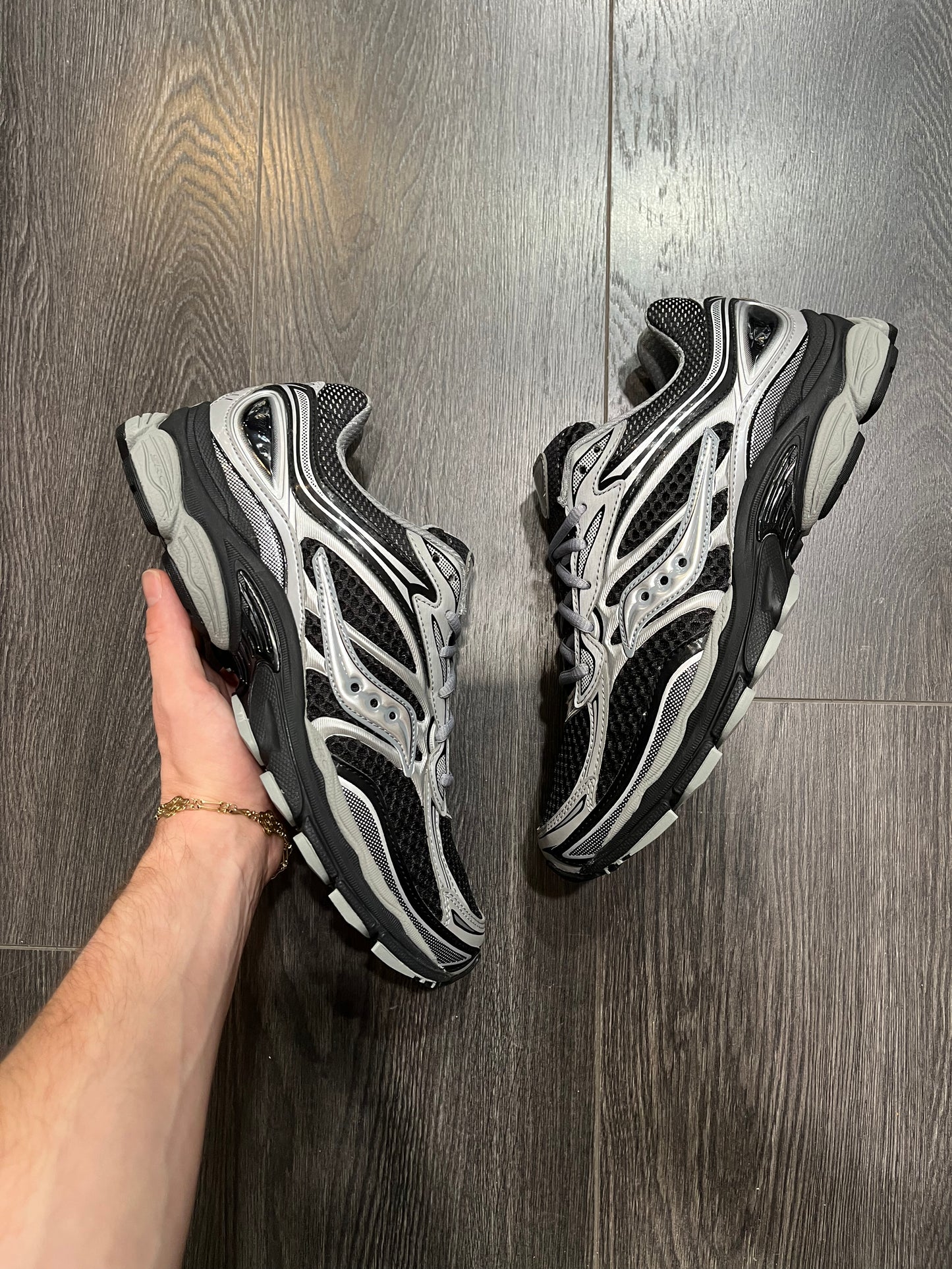 Saucony Omni 9 Black Silver