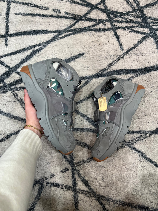 Nike Huarache Corteiz Gully Grey
