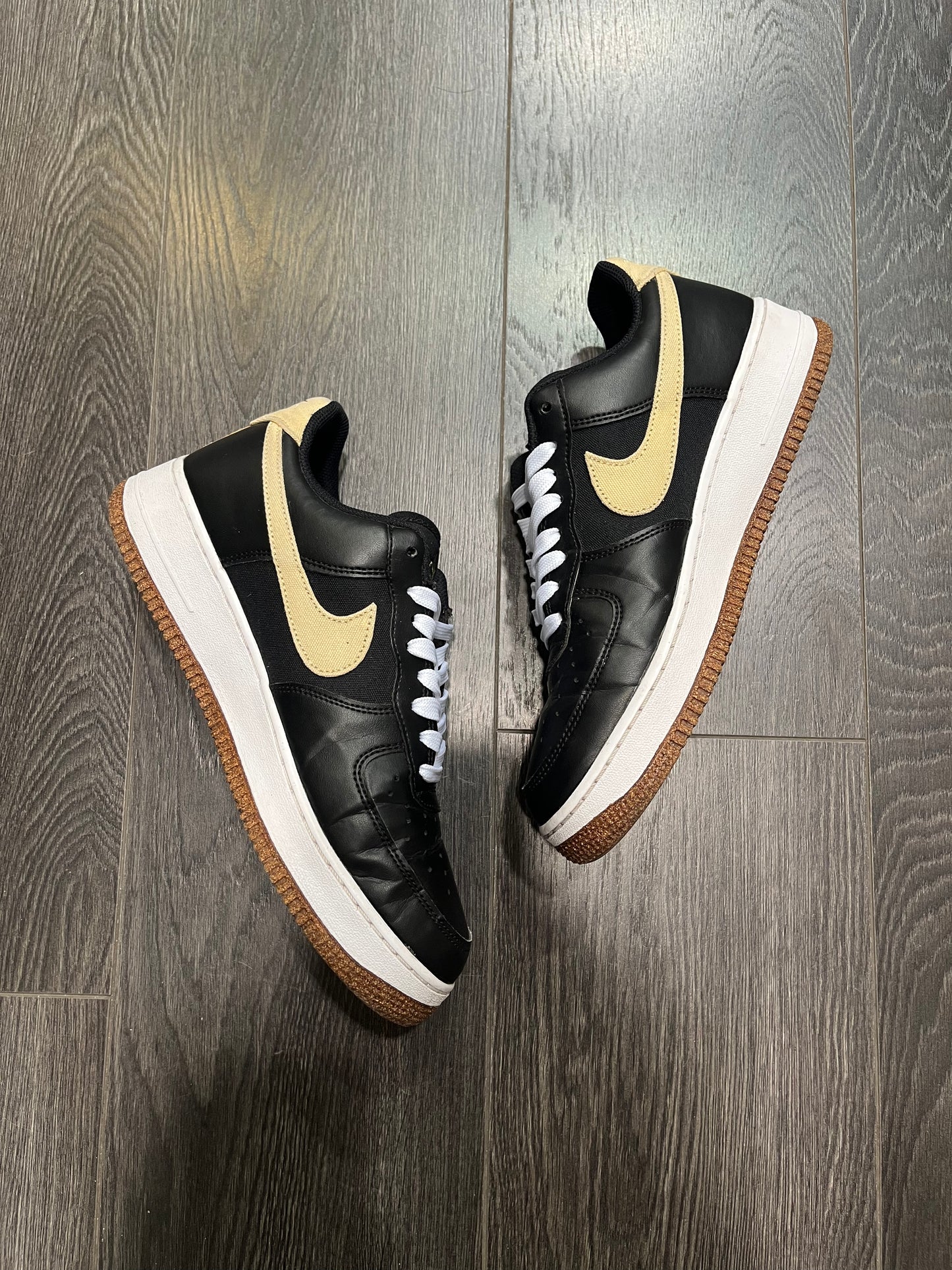 Nike Air Force 1 Low LV8 Grenade