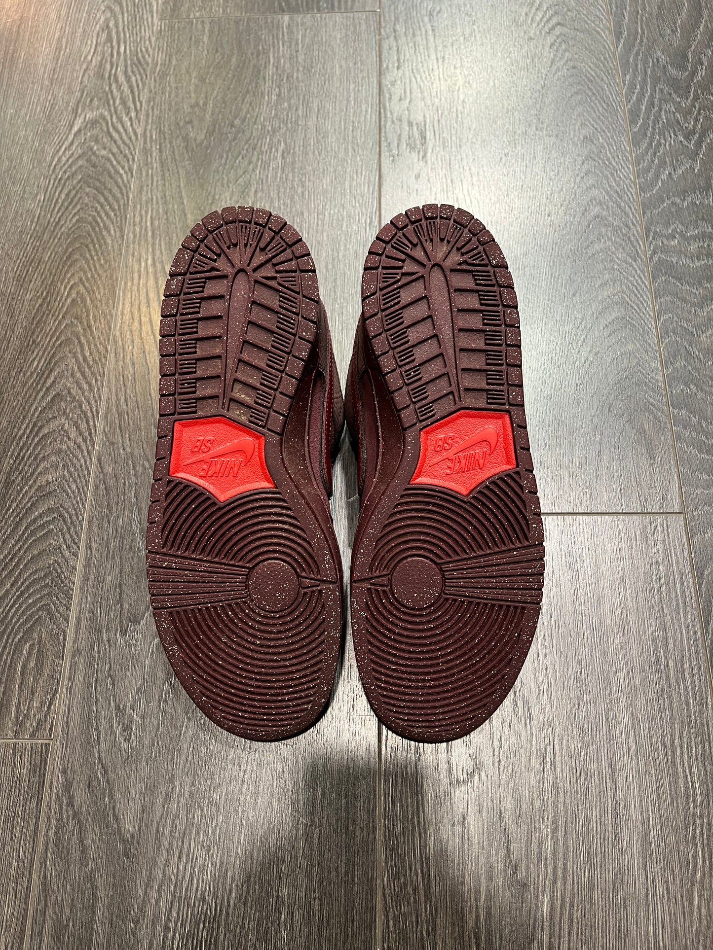 Nike Dunk SB City Of Love Burgundy