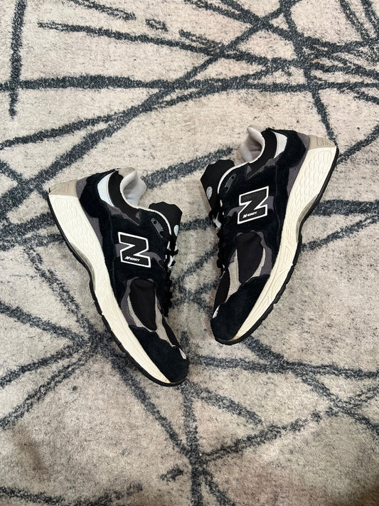 New Balance 2002R Protection Pack Black