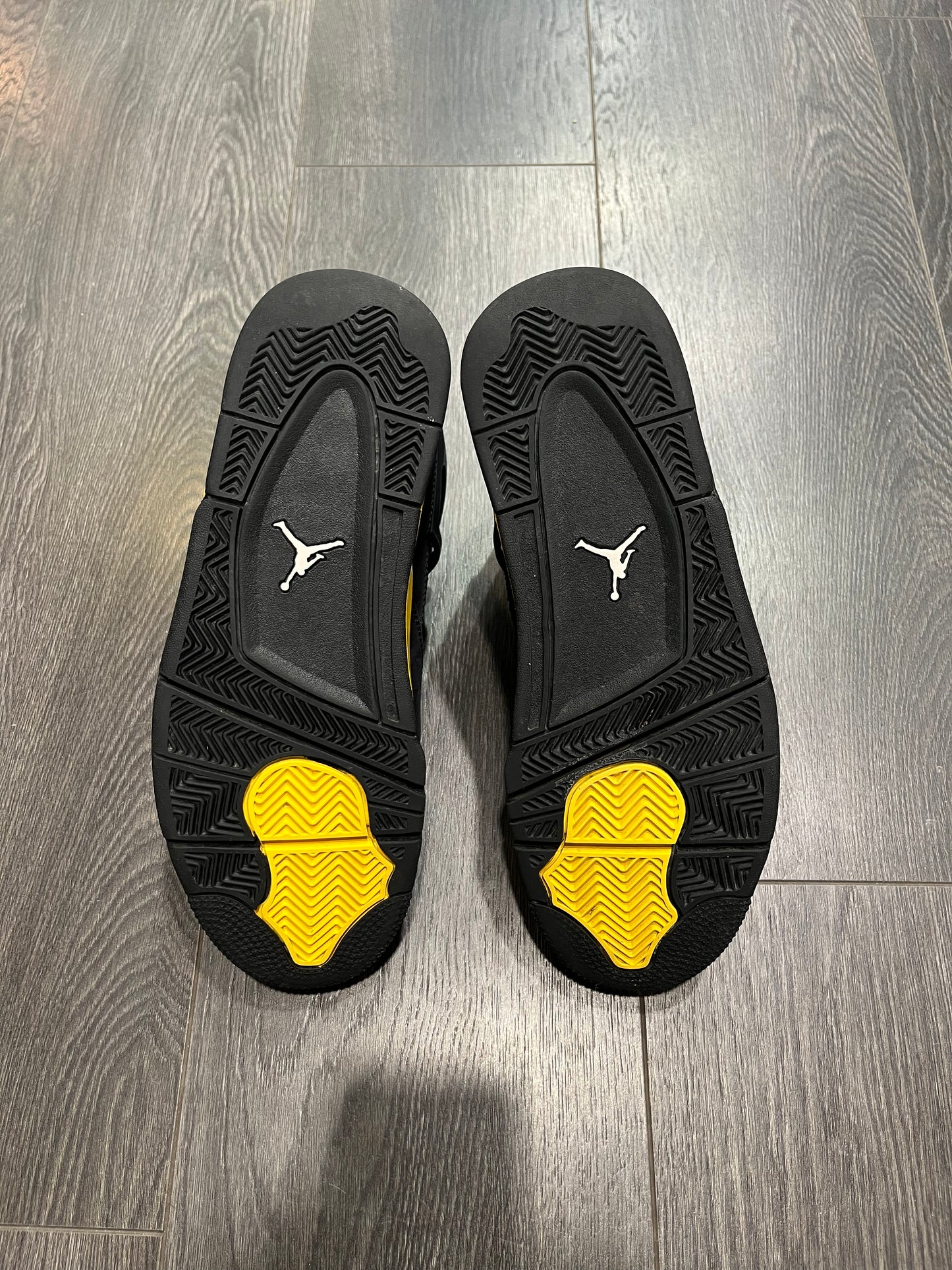 Air Jordan 4 Yellow Thunder