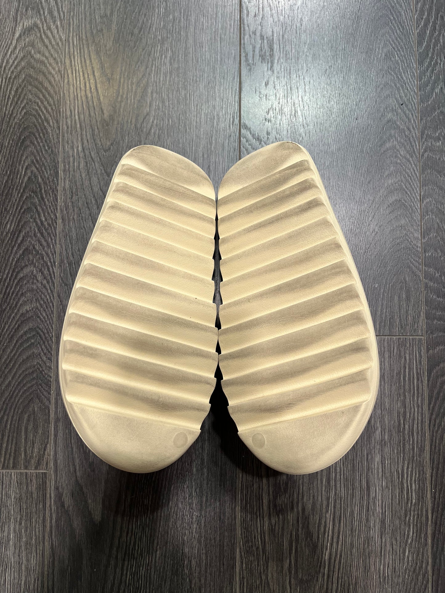 Yeezy Slide Bone