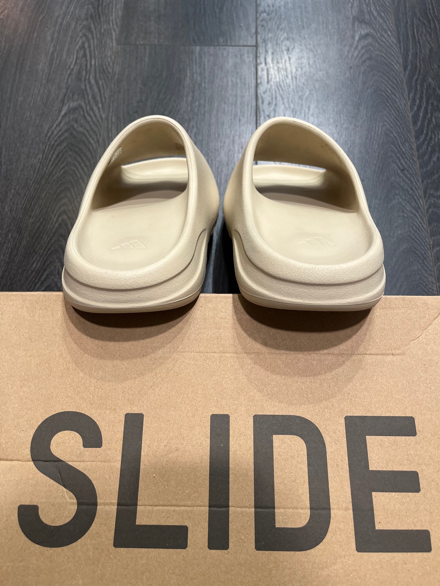 Yeezy Slide Bone