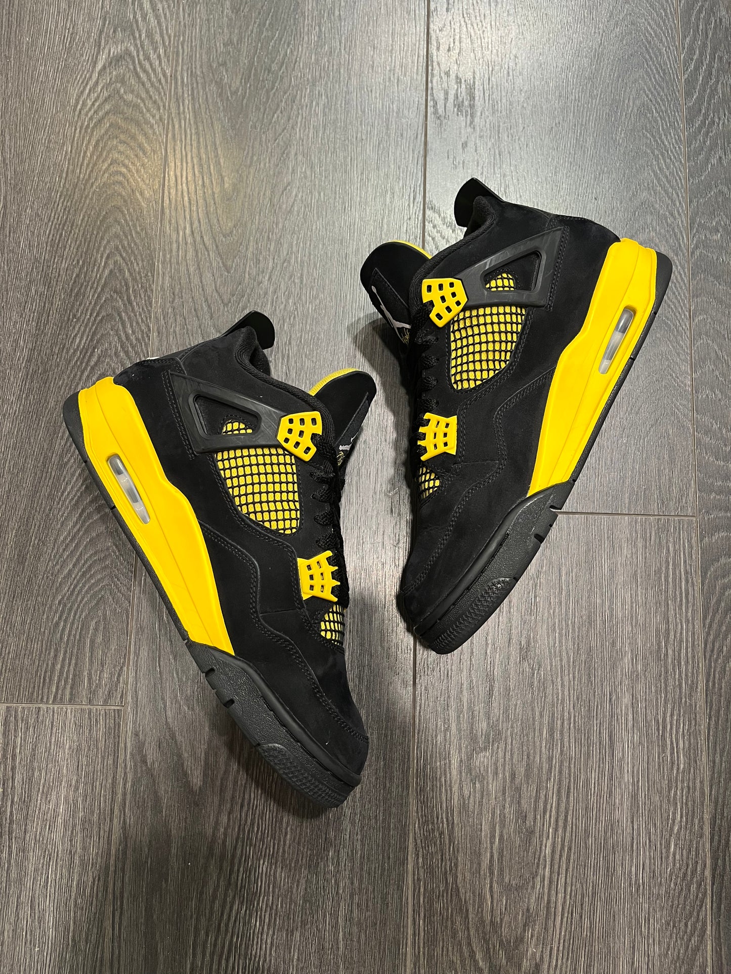Air Jordan 4 Yellow Thunder