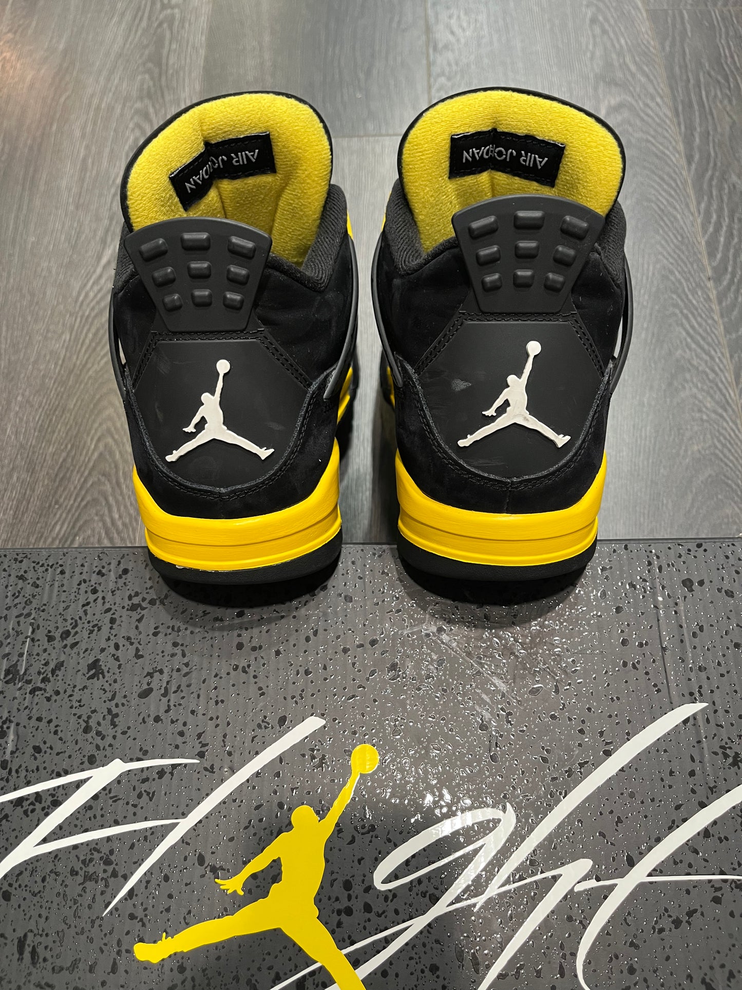 Air Jordan 4 Yellow Thunder