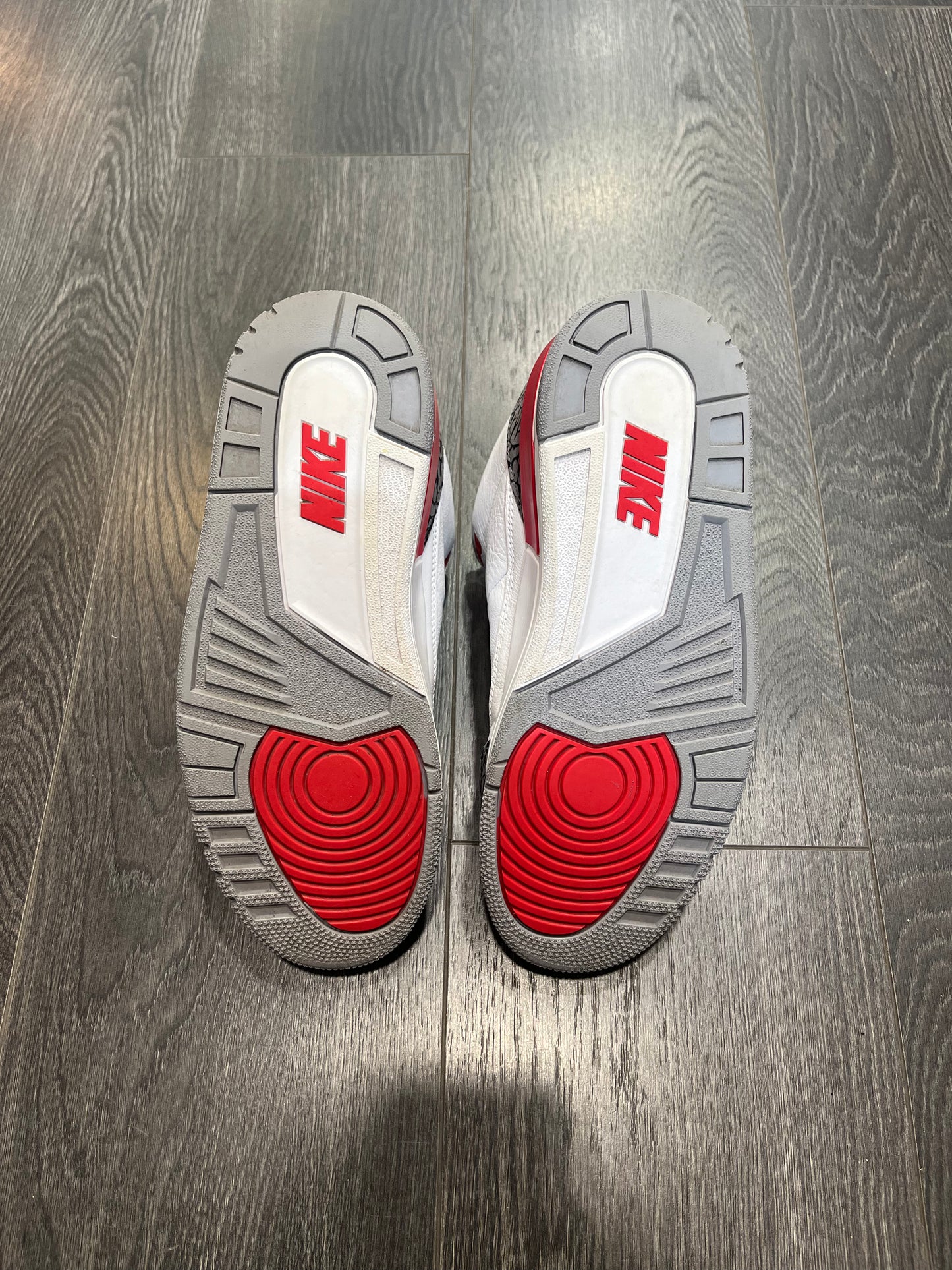 Air Jordan 3 Retro Fire Red