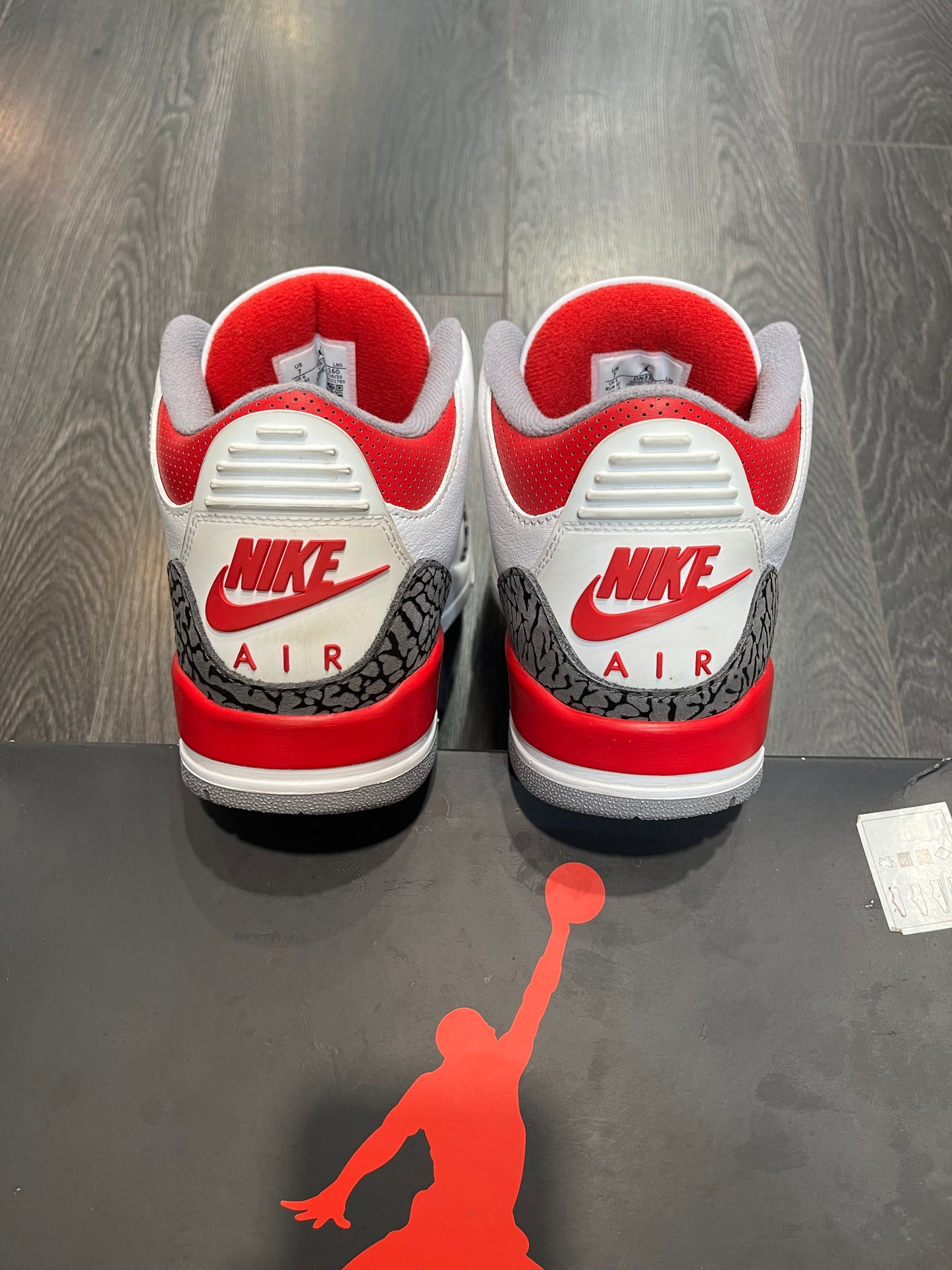 Air Jordan 3 Retro Fire Red
