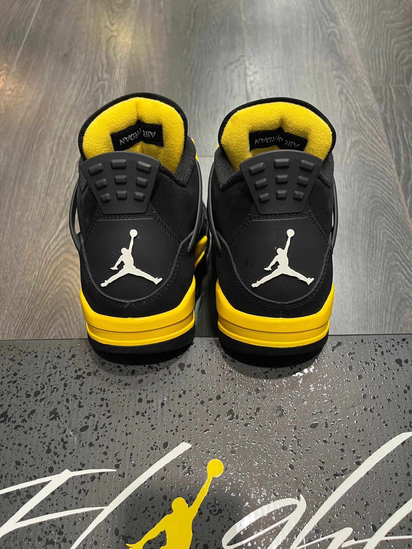 Air Jordan 4 Yellow Thunder