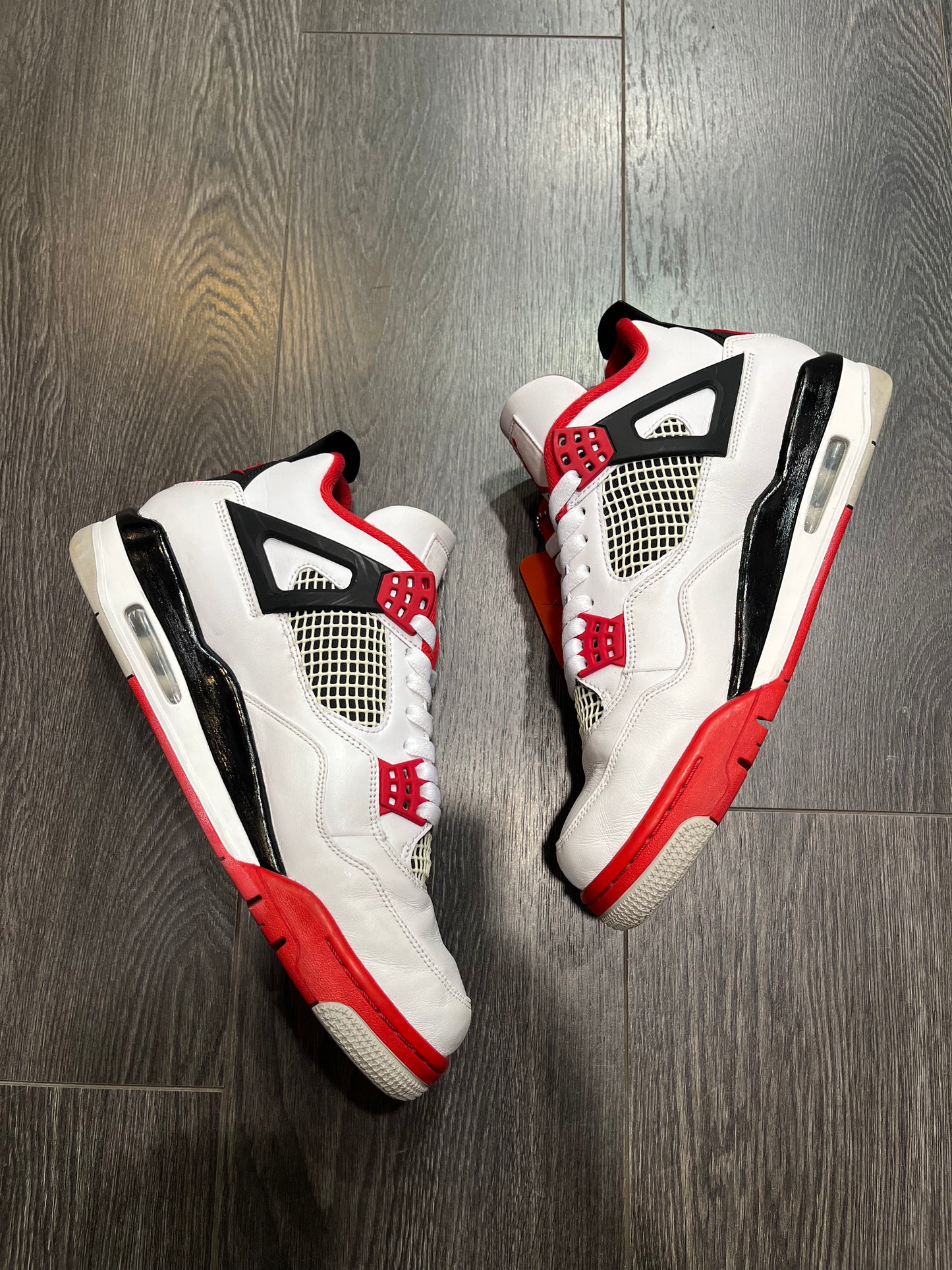 Air Jordan 4 Fire Red