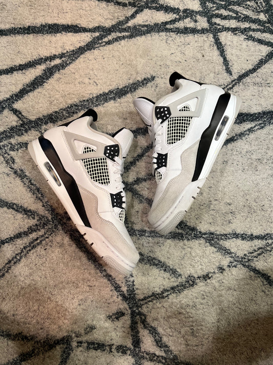 Air Jordan 4 Military Black
