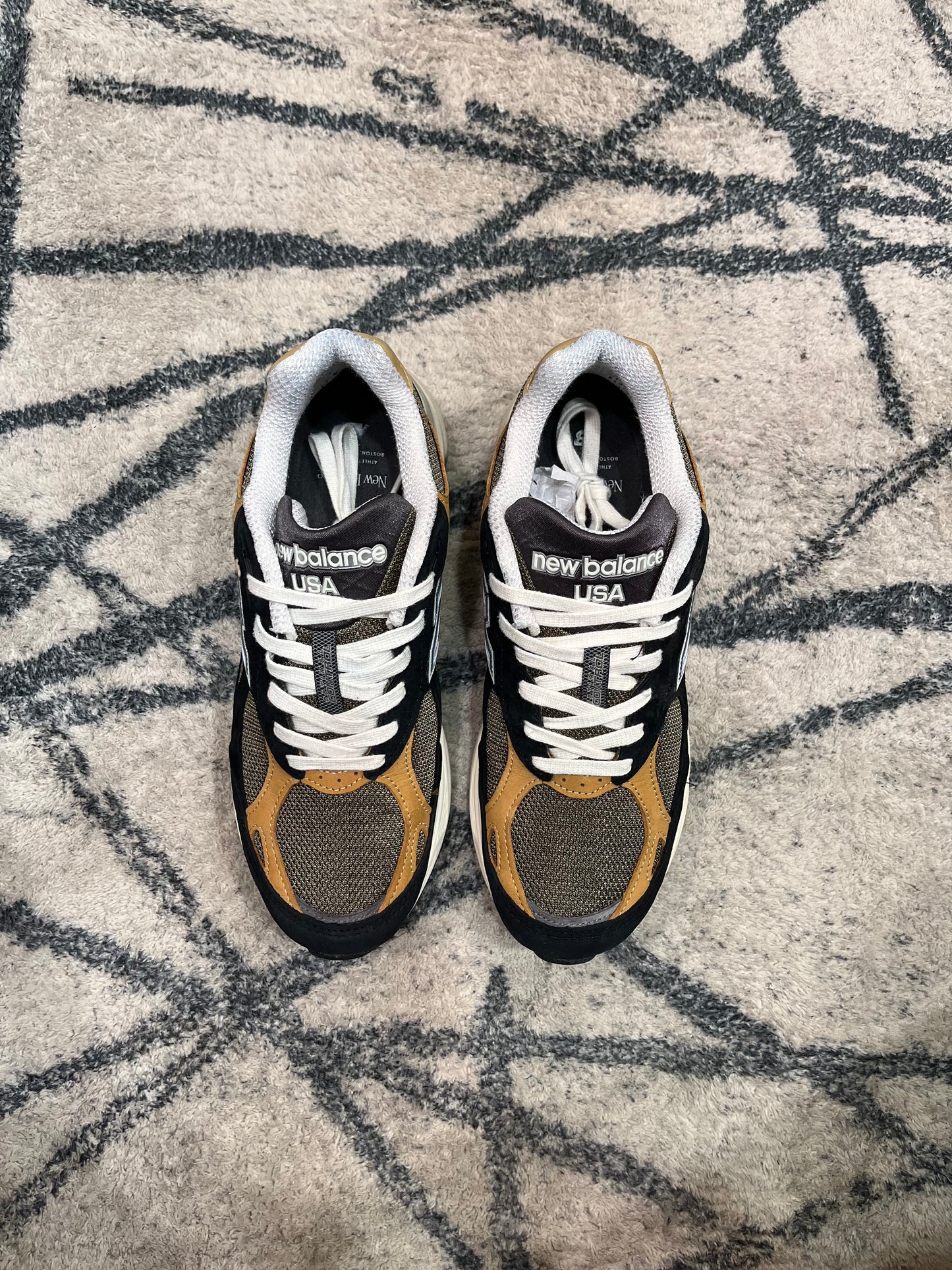 New Balance 990v3 Miusa Brown