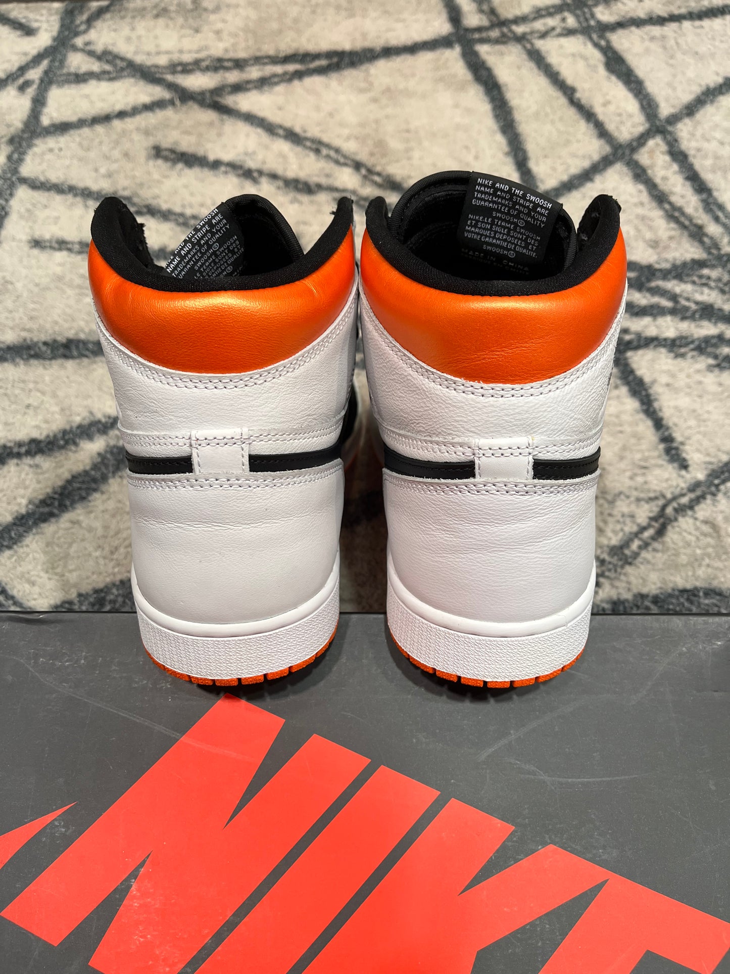 Air Jordan 1 Retro Orange