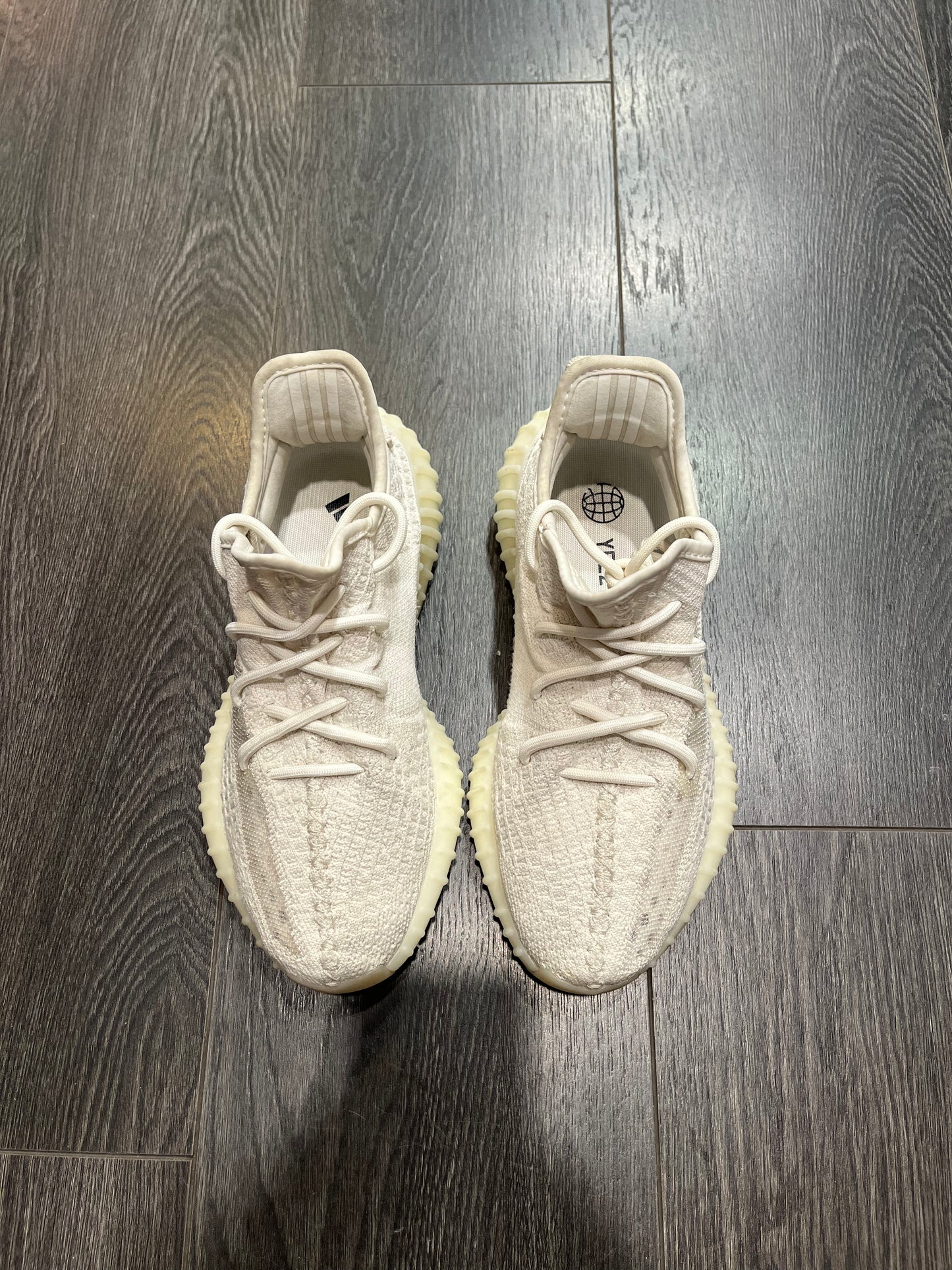 Yeezy 350 V2 Bone
