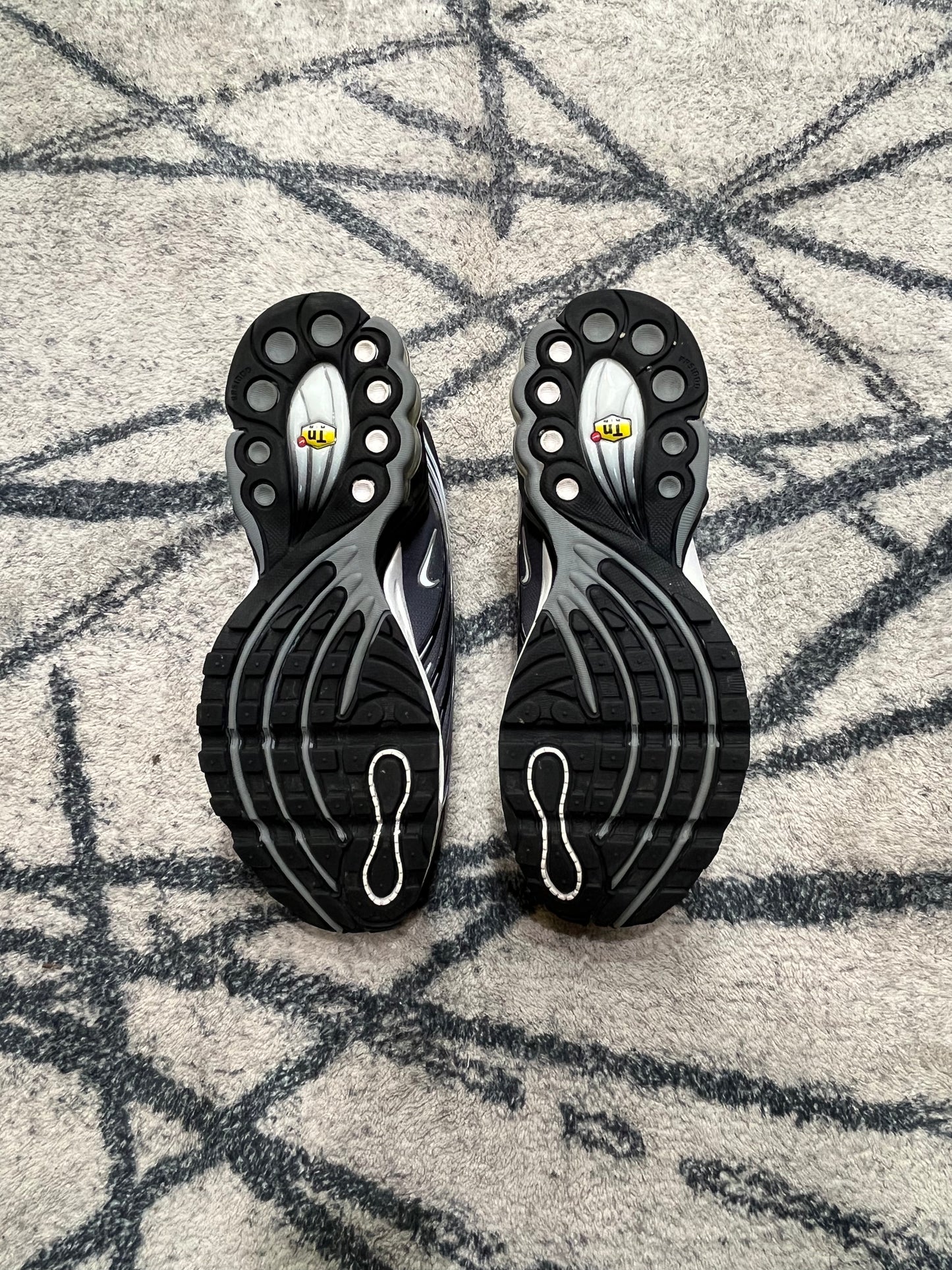 Nike Air Max 2 Reflect Silver