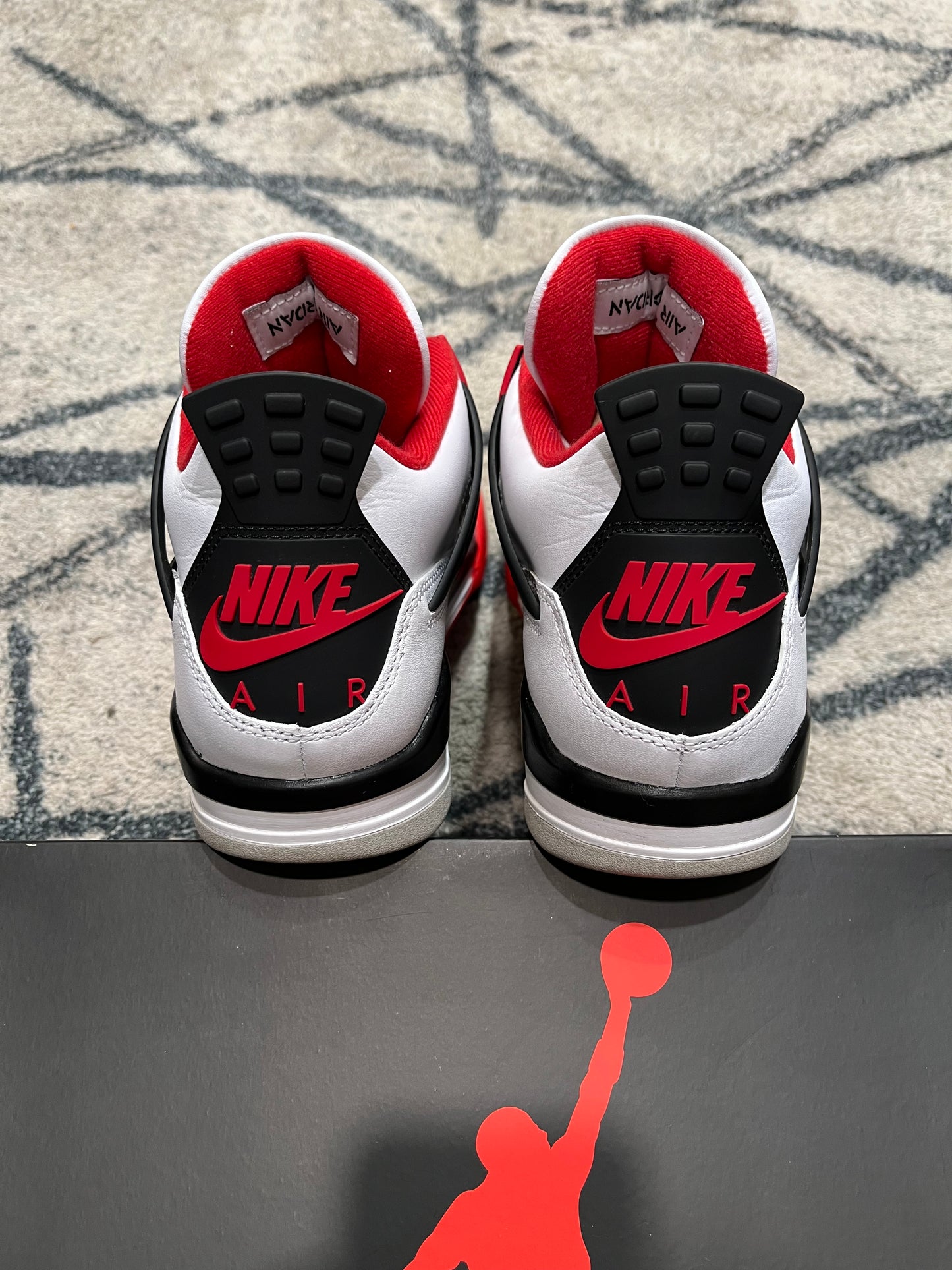 Air Jordan 4 Fire Red