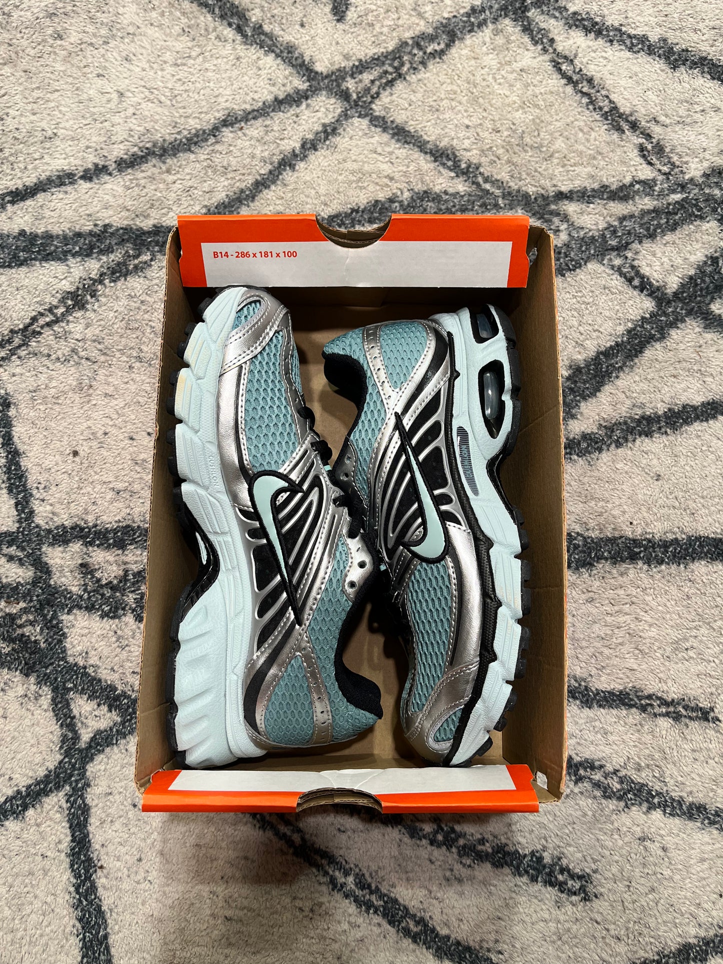 Nike Air Max Moto 2K Green