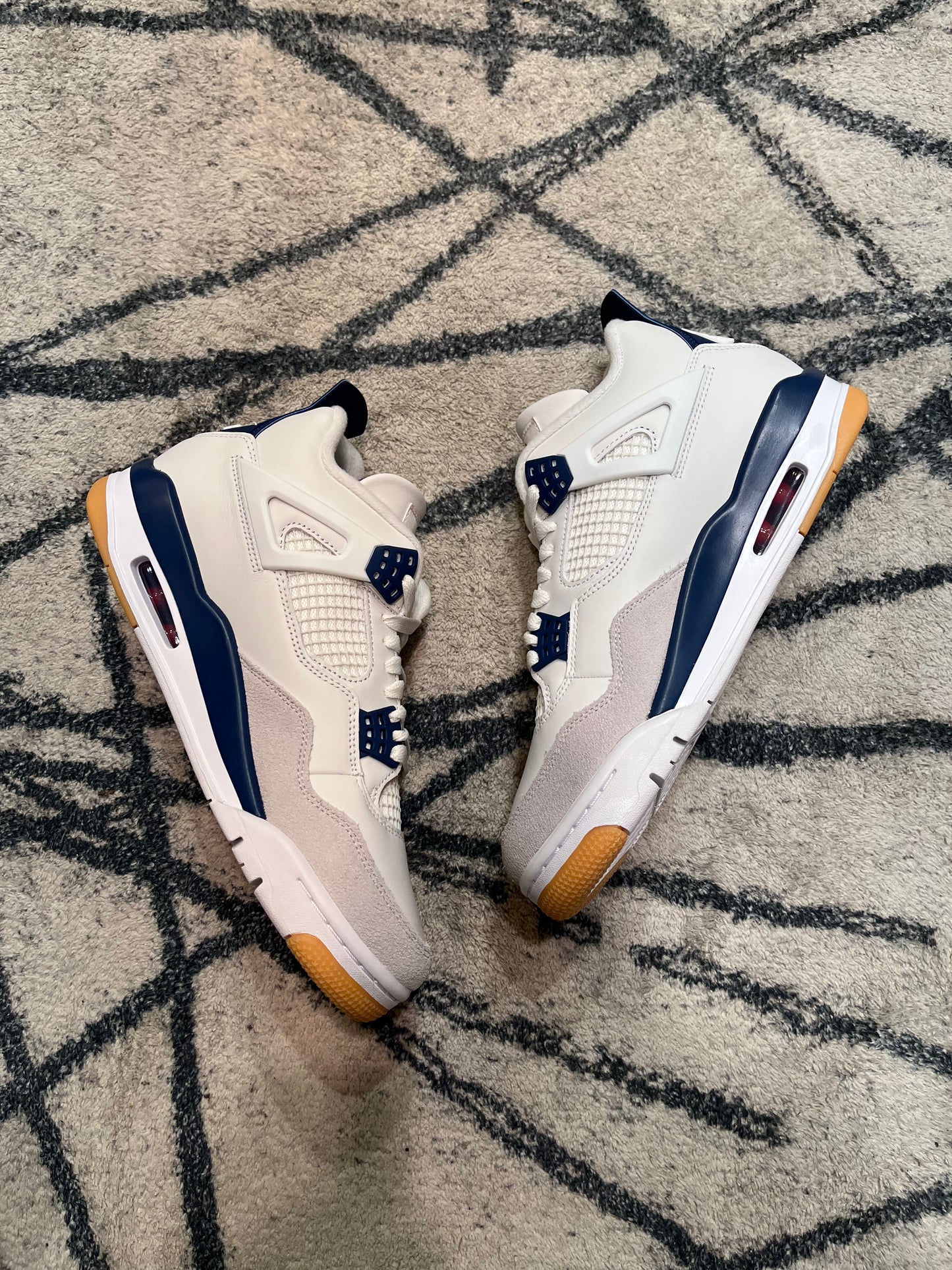 Air Jordan 4 SB Navy