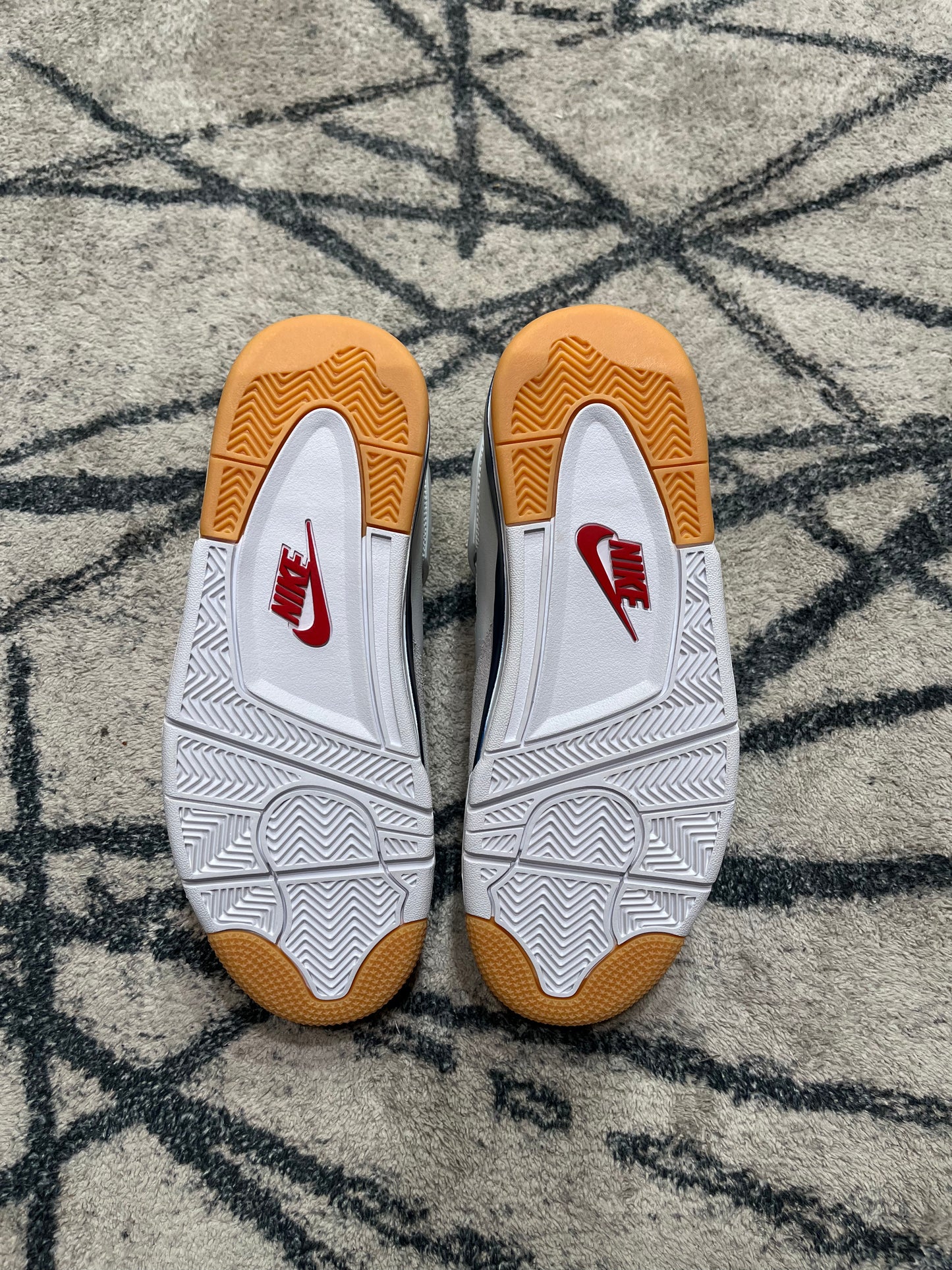 Air Jordan 4 SB Navy