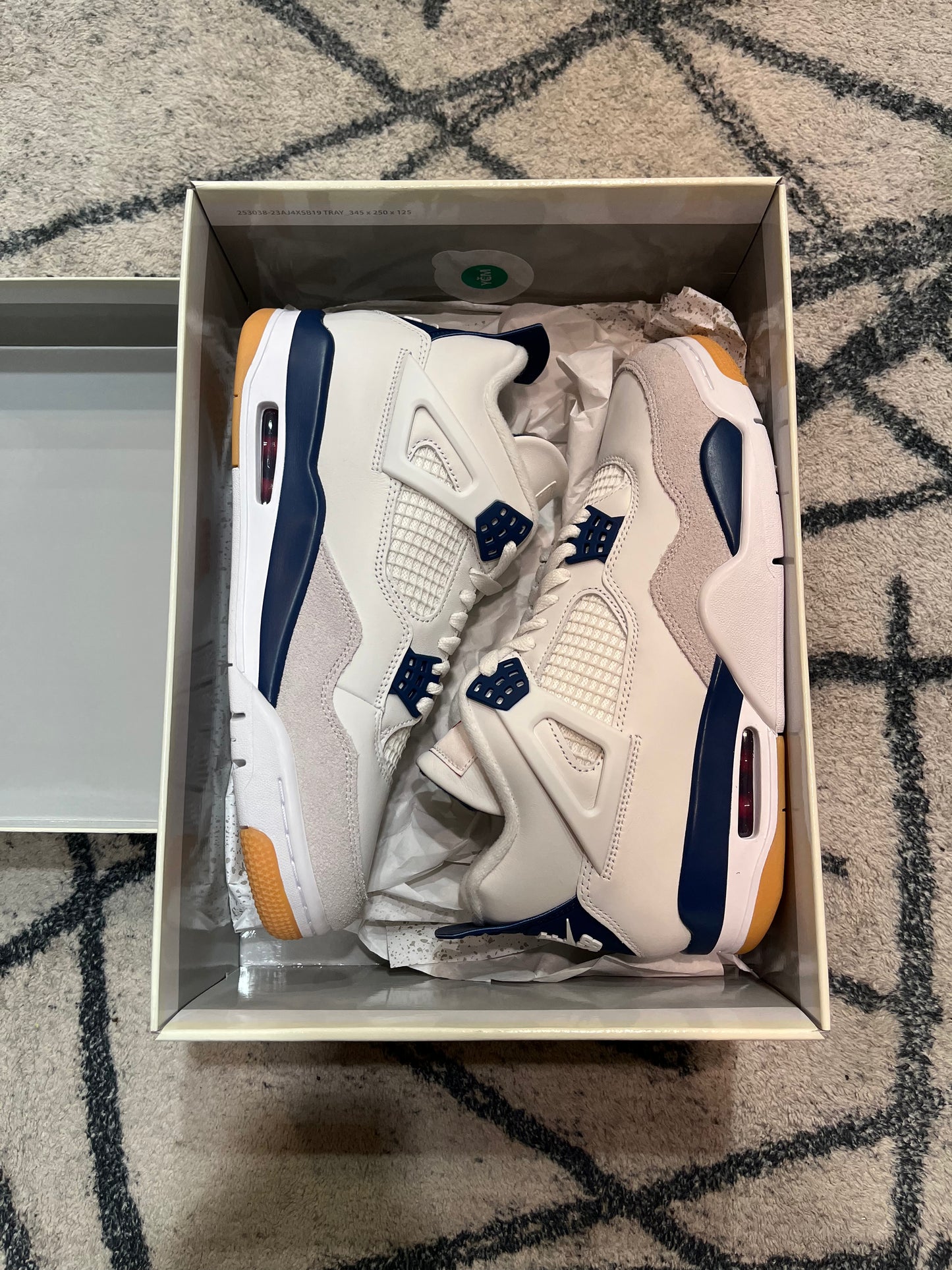 Air Jordan 4 SB Navy