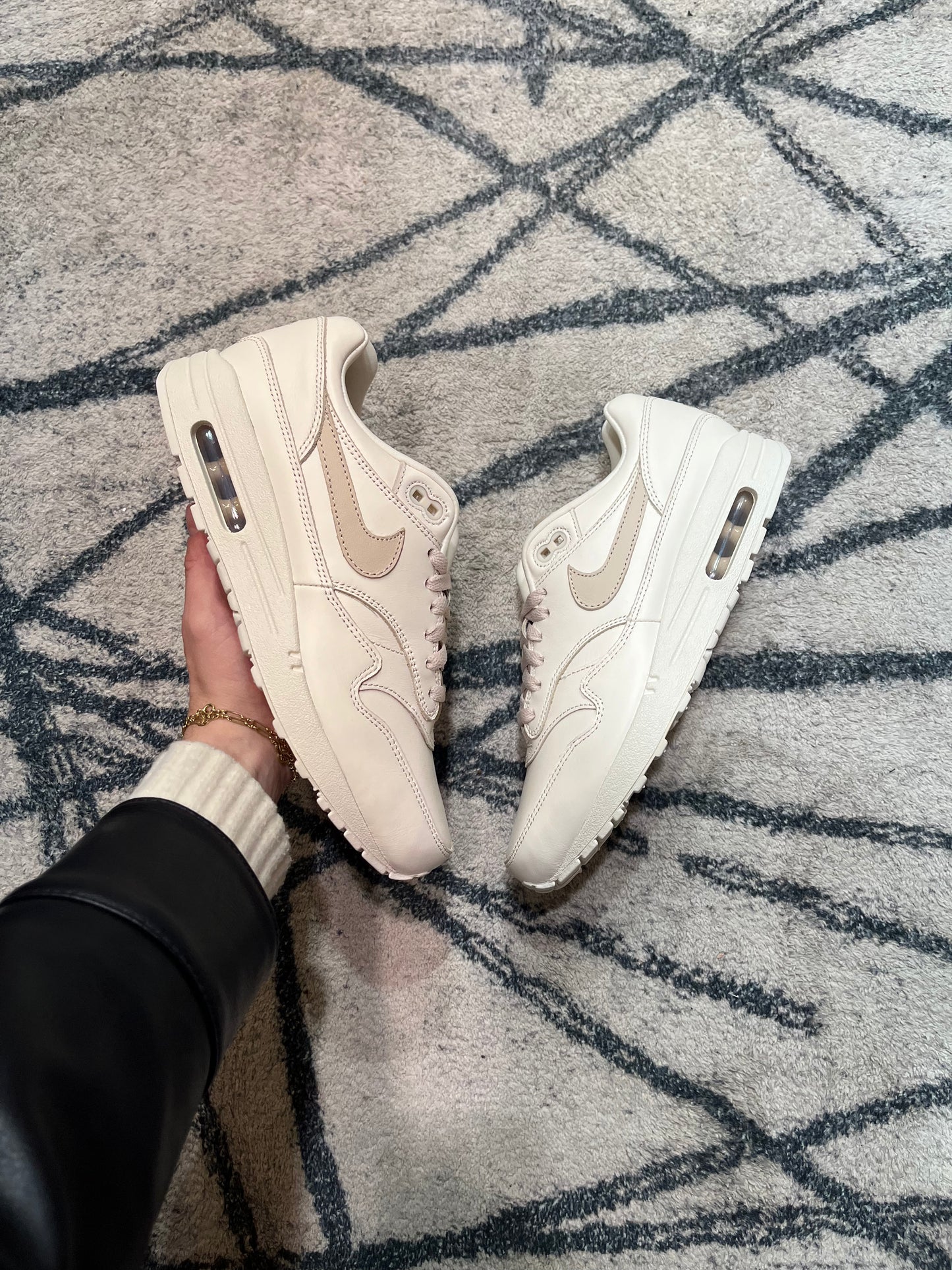 Nike Air Max 1 By You Beige