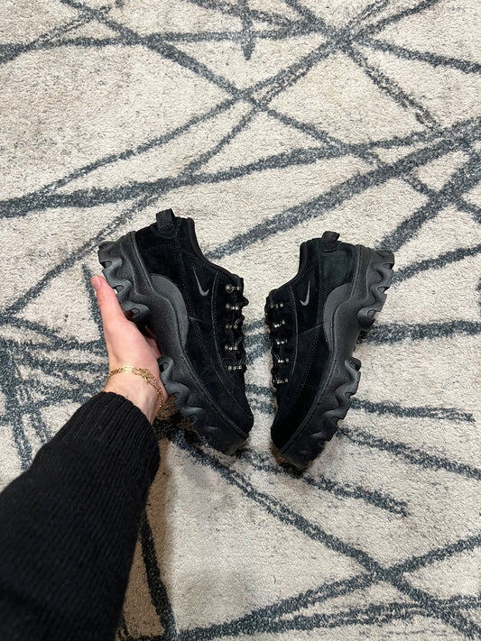 Nike Lahar Black