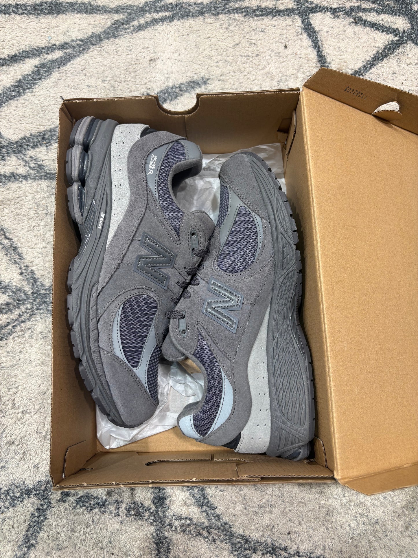 New Balance 2002R Grey