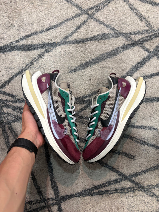 Nike Sacai Vaporwaffle Vilain Red