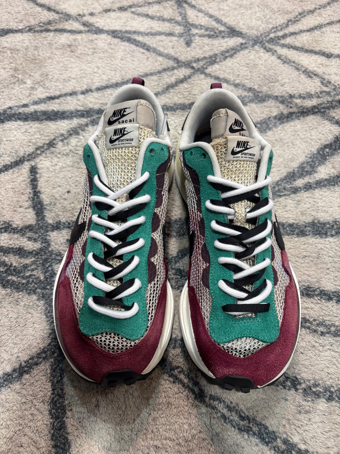 Nike Sacai Vaporwaffle Vilain Red