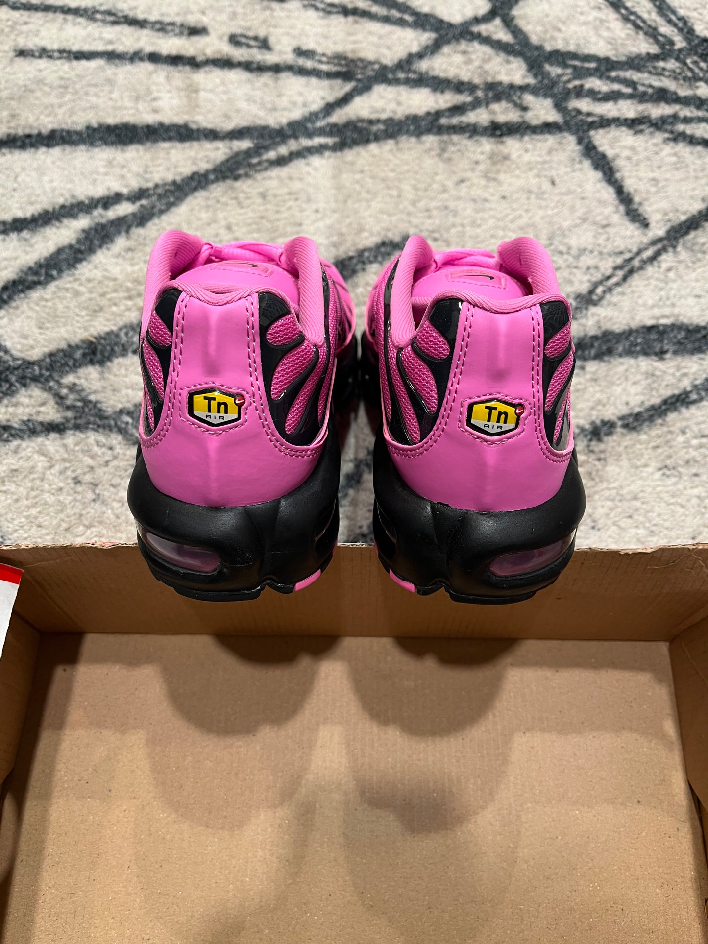 Nike Air Max Plus Playful Pink
