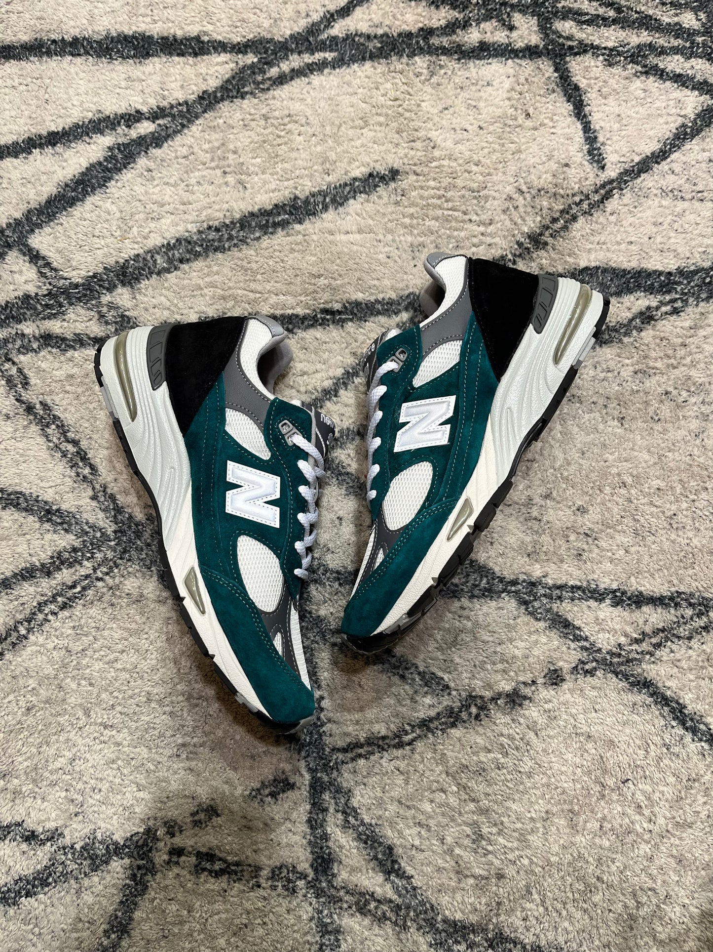 New Balance 991 Green