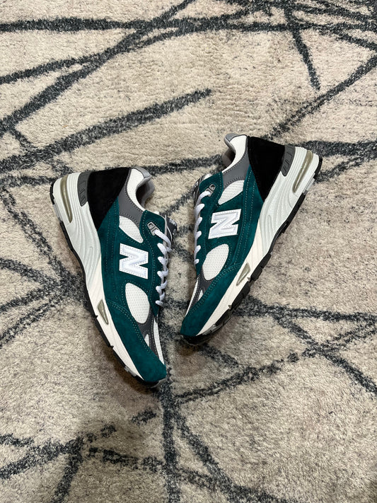New Balance 991 Green