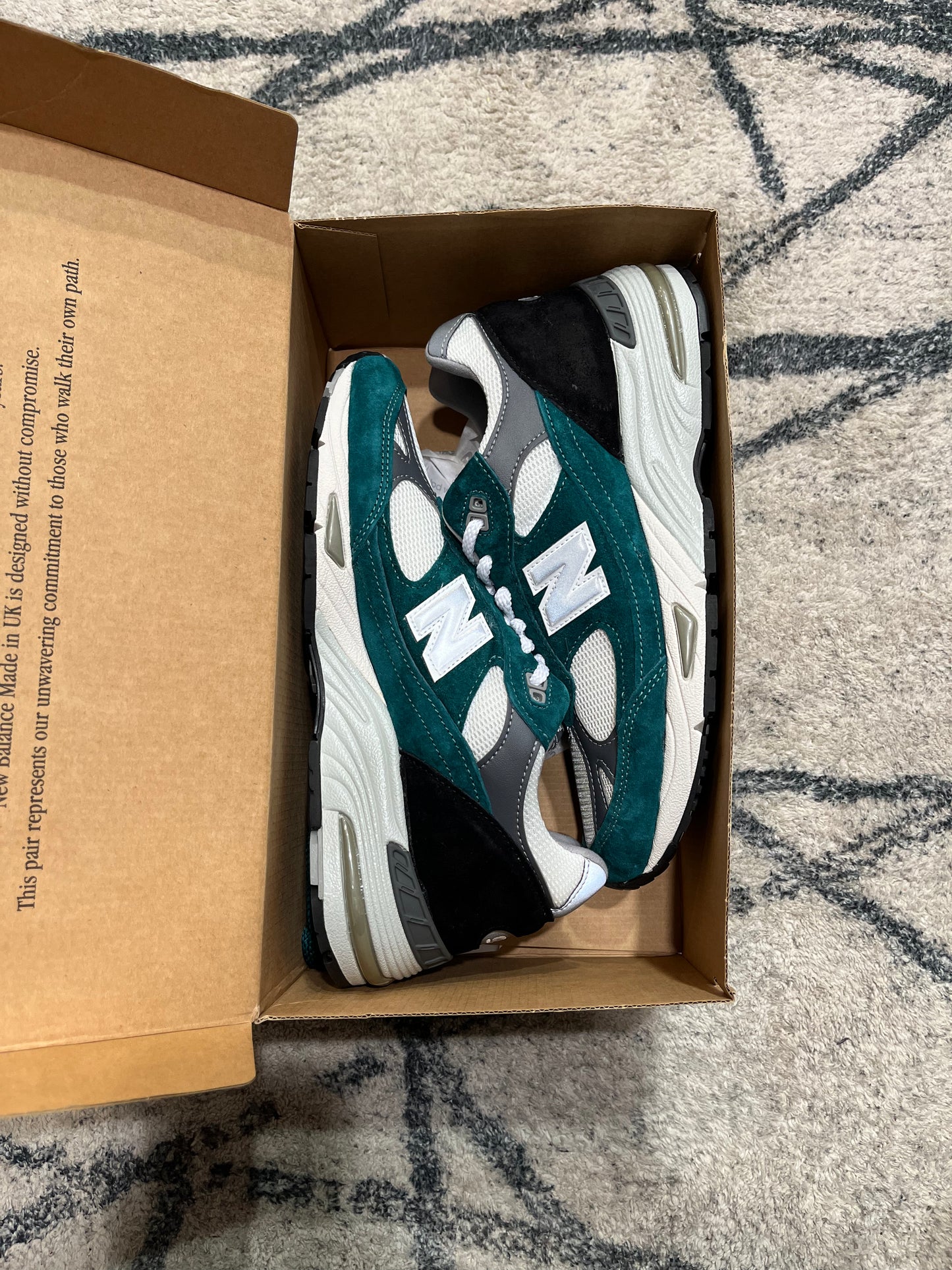 New Balance 991 Green